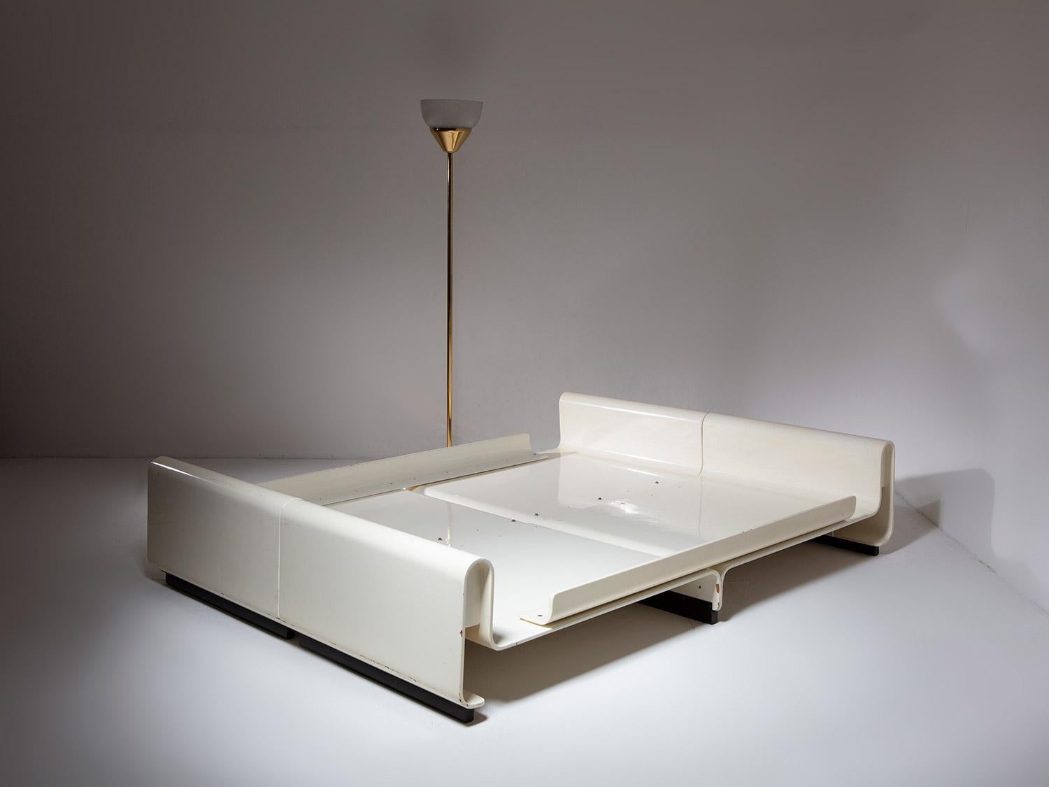 Plywood Double Bed by Benatti, Italy, 1970s For Sale 5