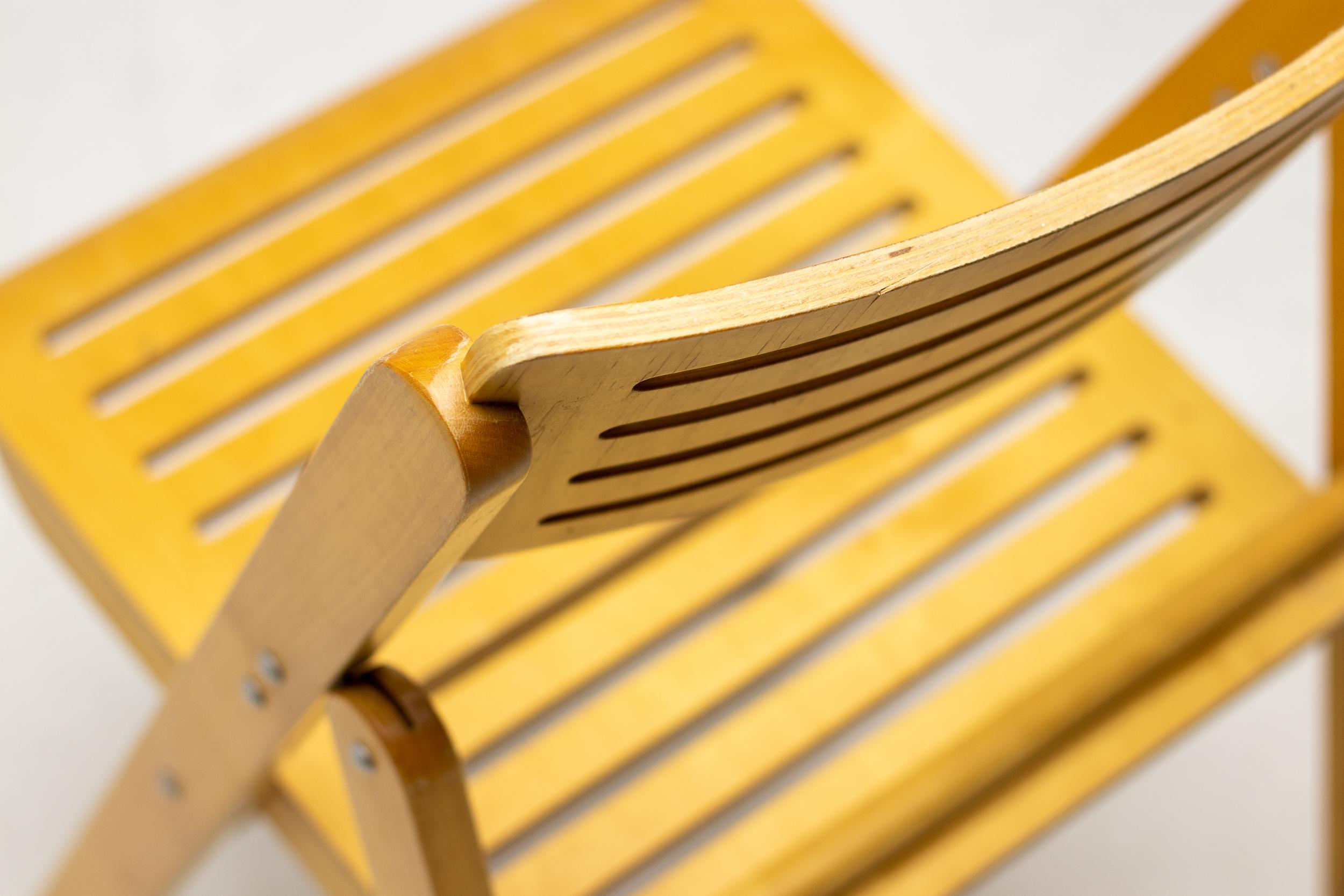 Plywood Folding Chairs In Good Condition For Sale In Dronten, NL