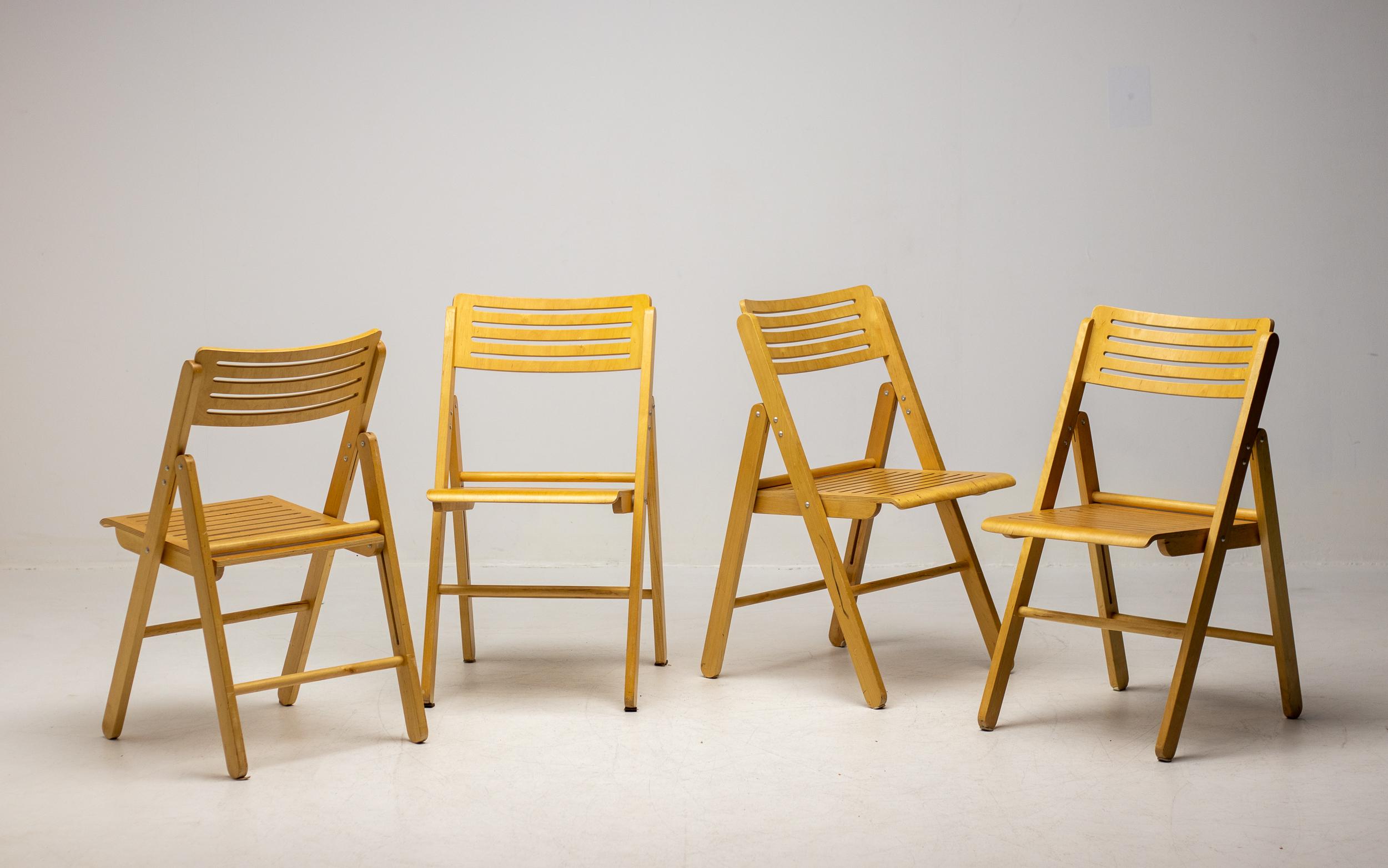 Plywood Folding Chairs For Sale 1