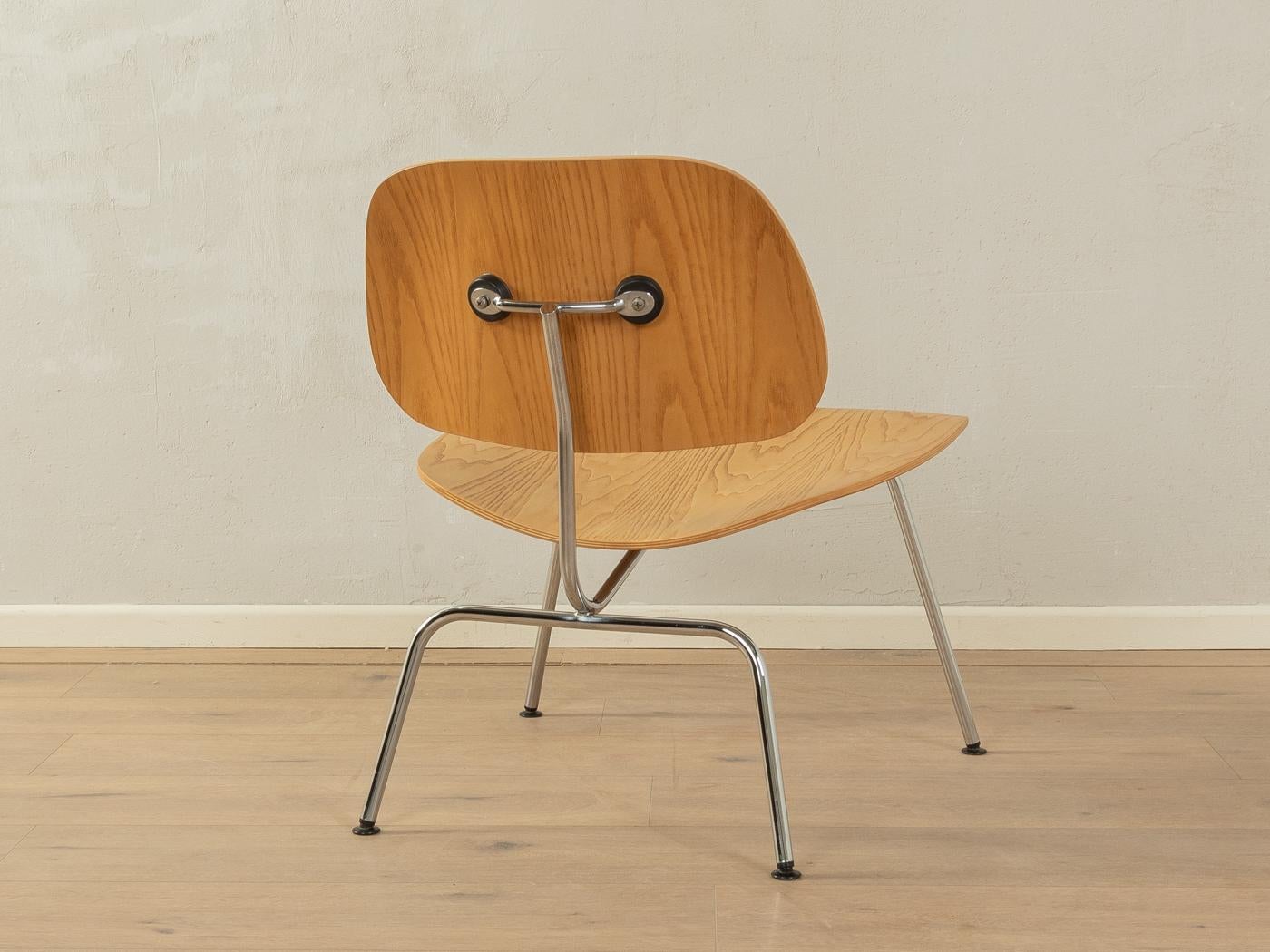 Ash  Plywood Group Lounge Chair, Charles & Ray Eames  For Sale