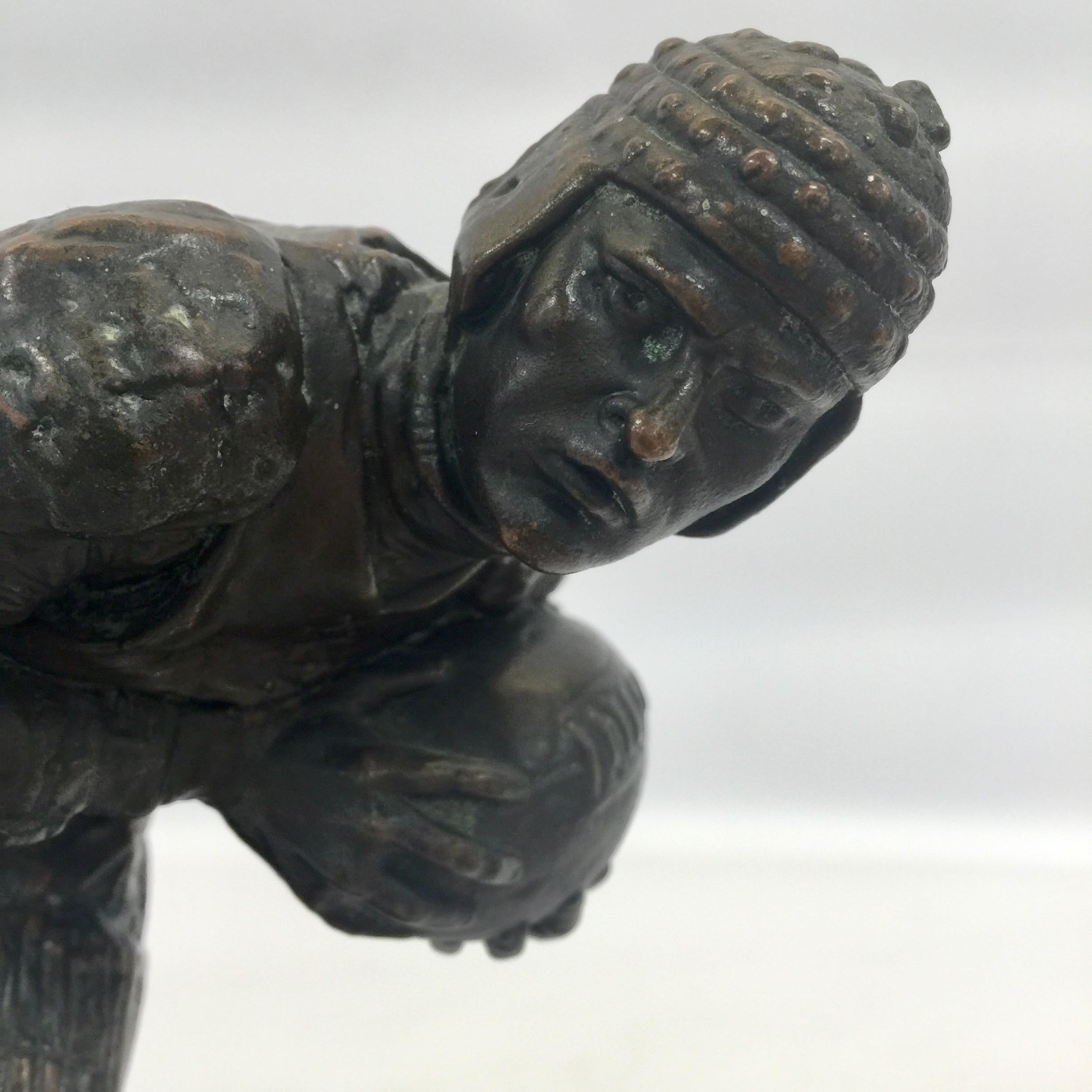 Incredible petit bronze representing an American football player original Art Deco signed P.Mori New York.