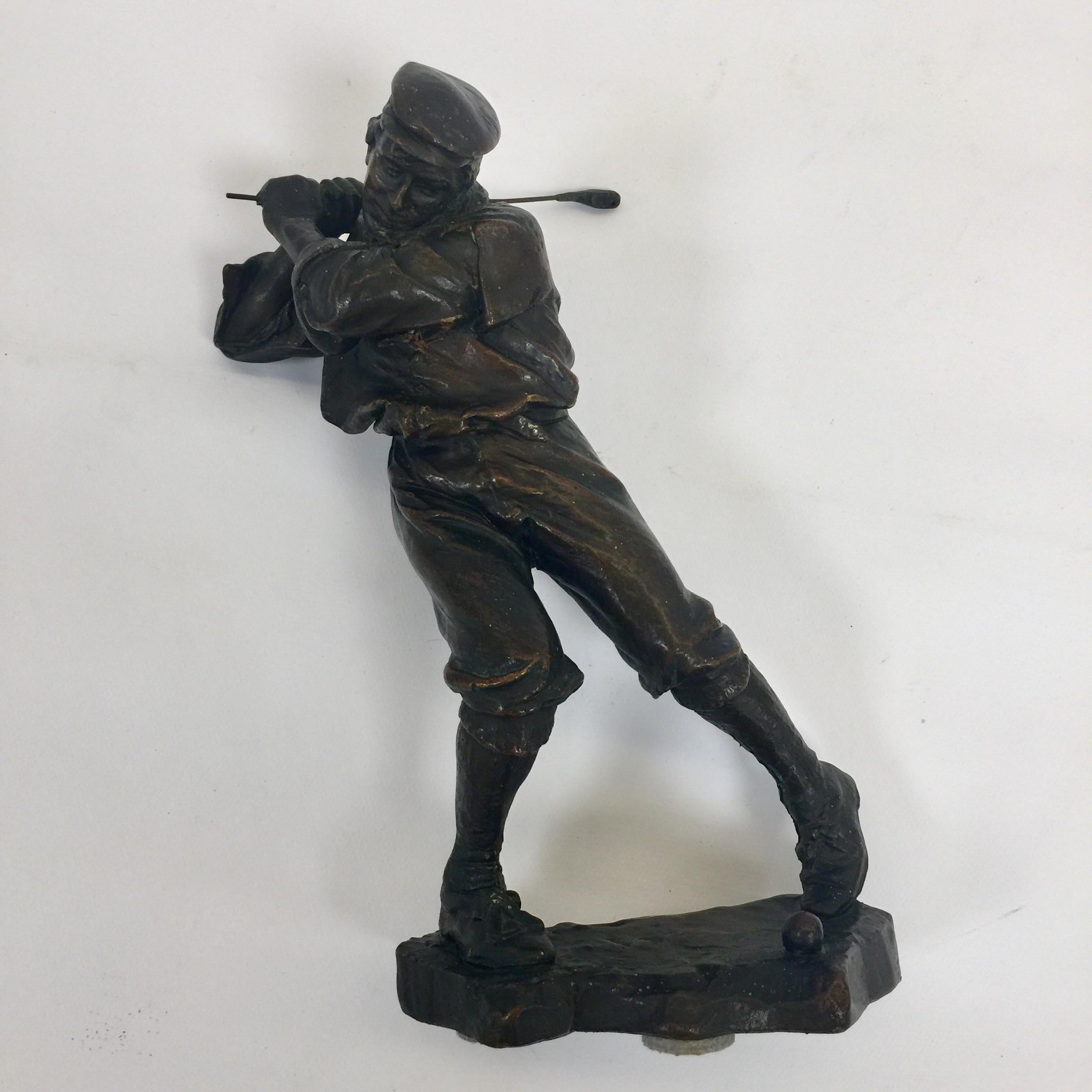 Incredible petit bronze representing an American golfer original Art Deco signed P.Mori New York.
