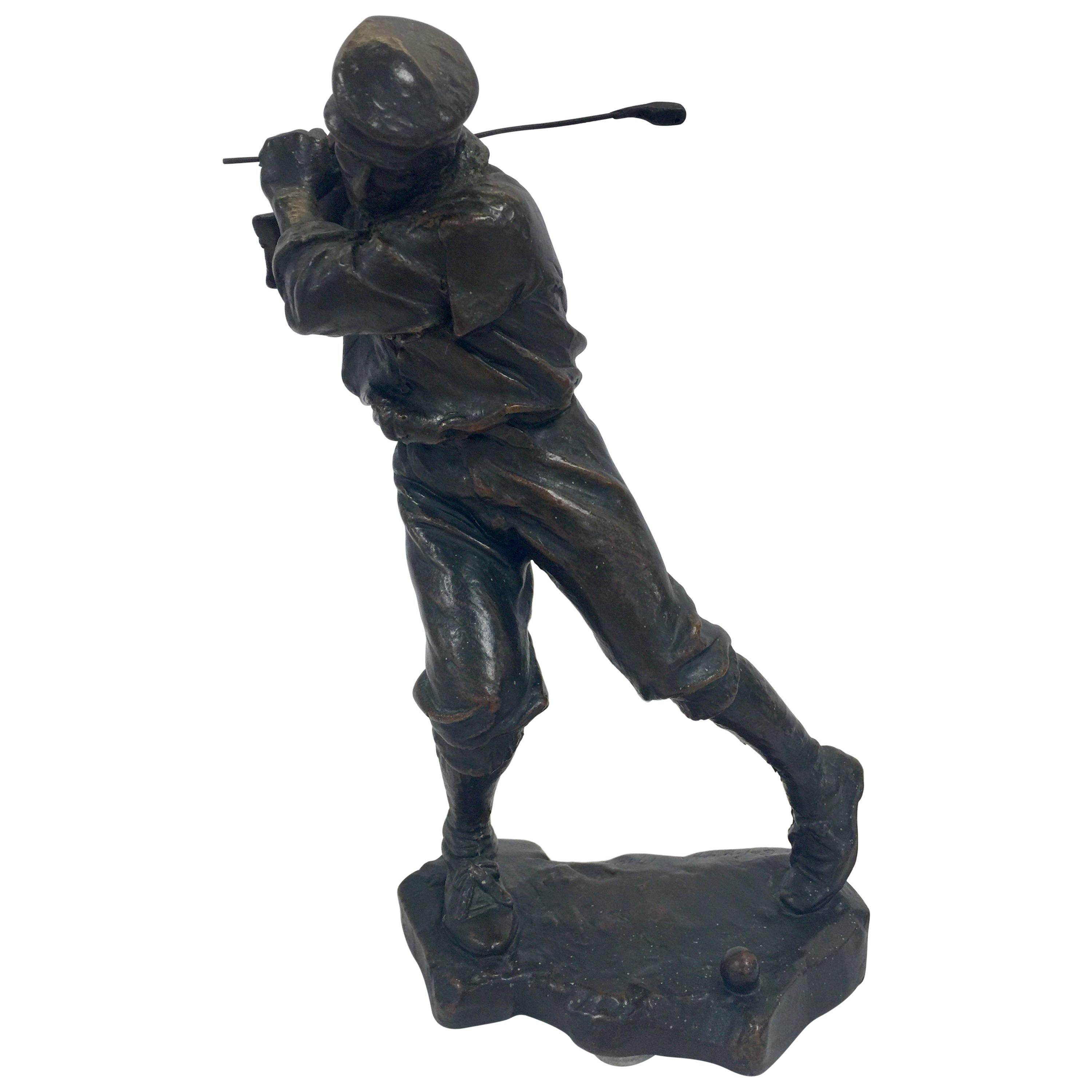 P.Mori Golfer in Petit Bronze Art Deco, circa 1930 For Sale