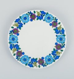 Pmr, Bavaria, Jaeger & Co. Six Plates in Porcelain with a Floral Motif, 1970s