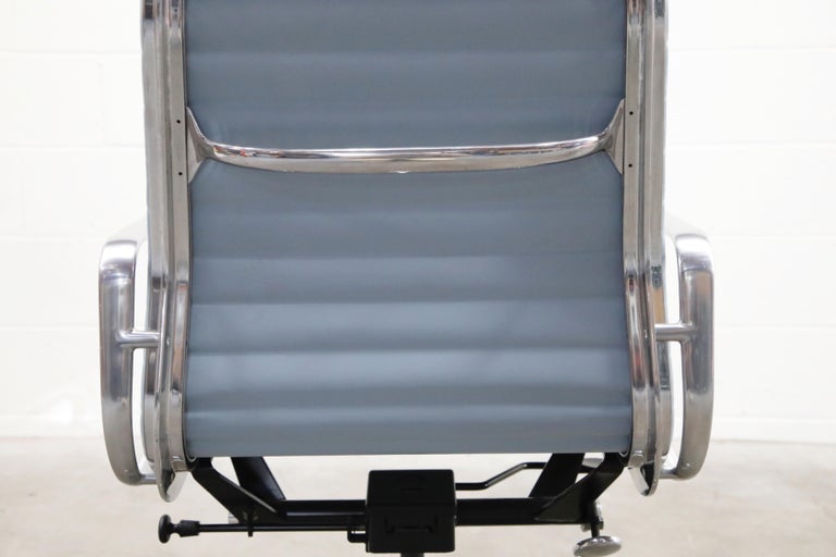 Pneumatic Extended Lift Aluminum Group Executive Chair by Herman Miller