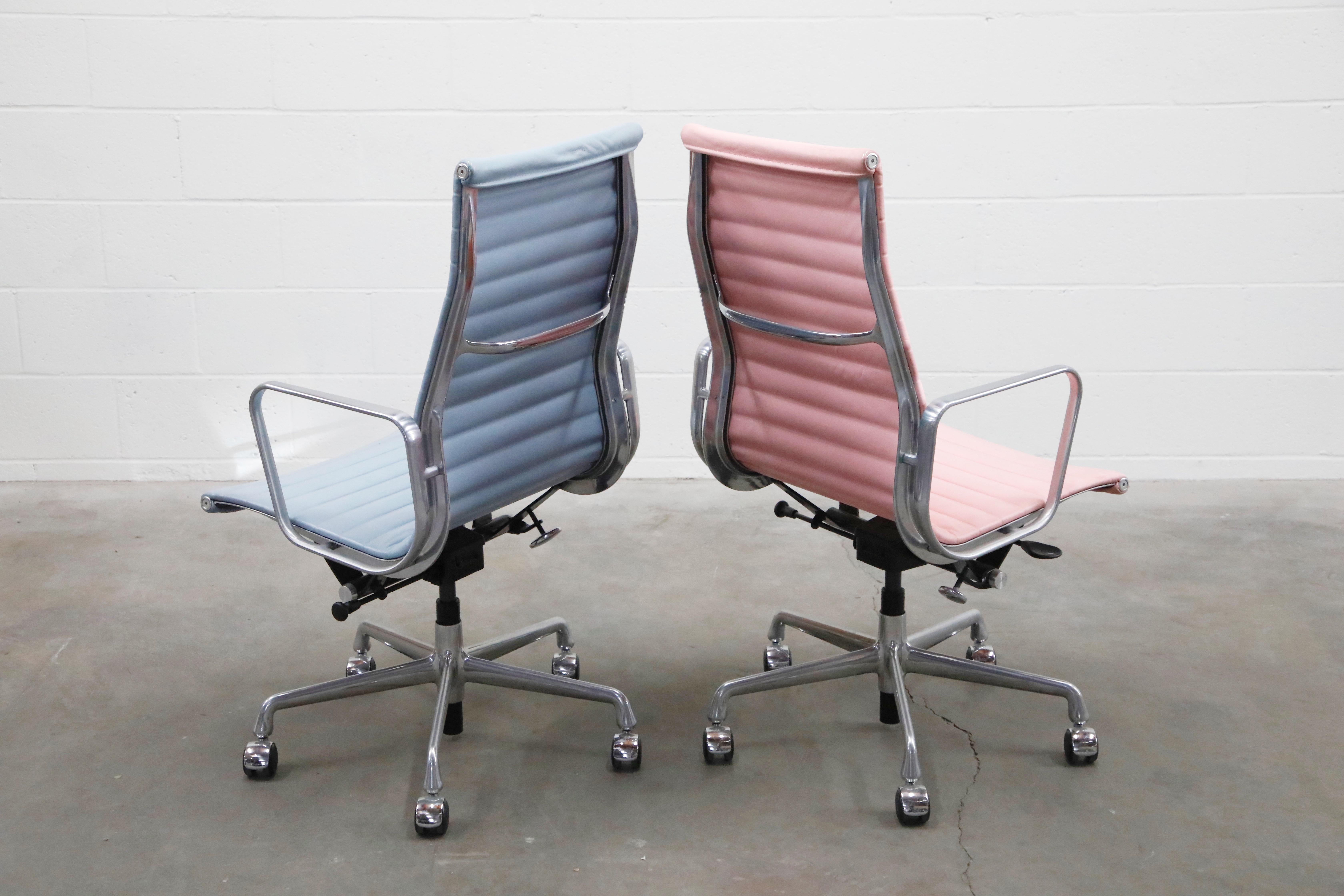 eames aluminum group management chair with pneumatic lift