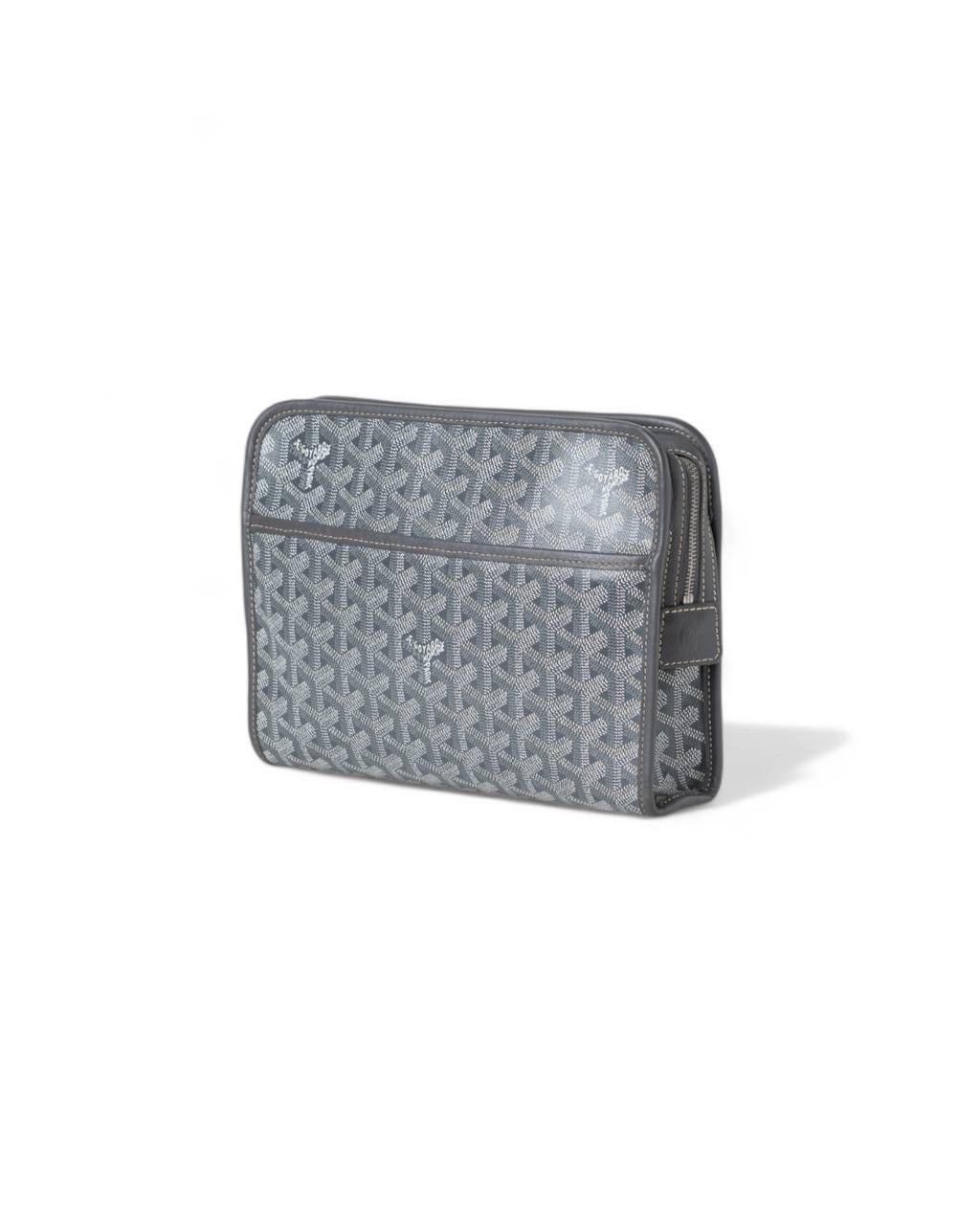 Pochette A Mano Goyard Jouvence MM Toilette Grigia Bon état à Torre Del Greco, IT
