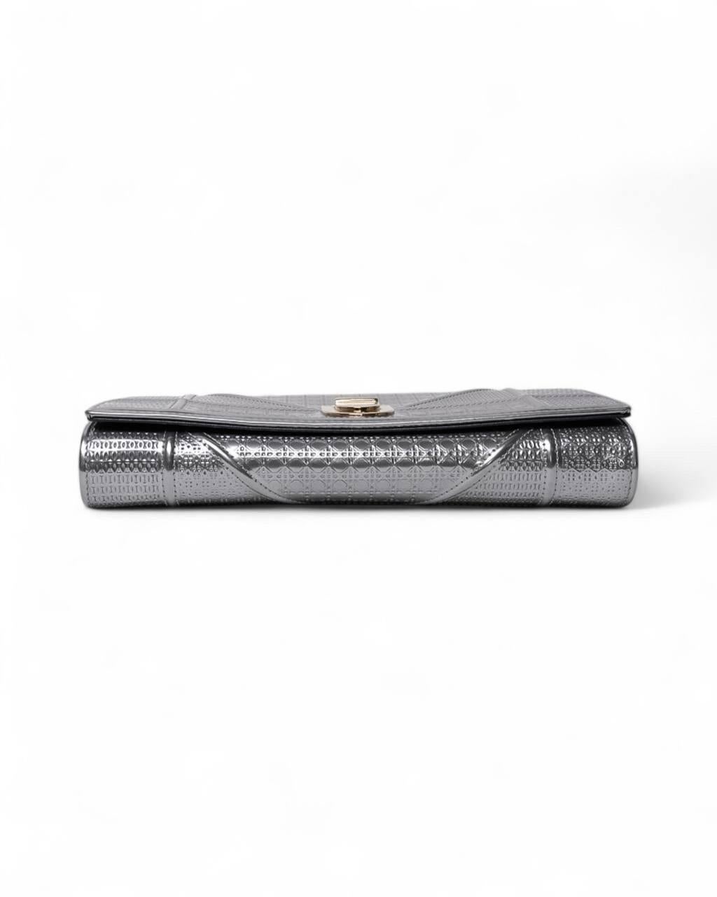 Pochette A Tracolla Dior Diorama Pelle Verniciata Silver For Sale 7