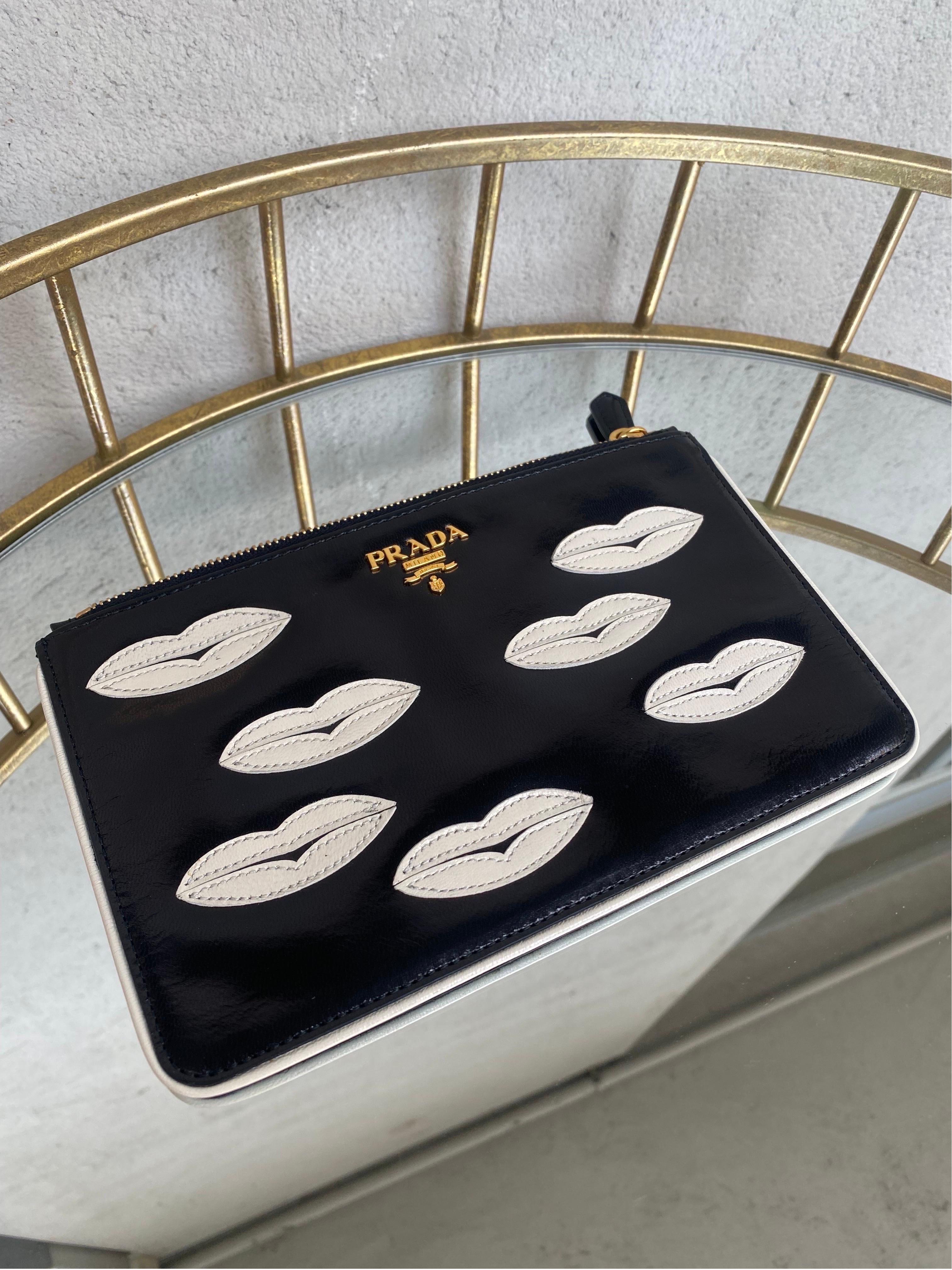 Pochette Bag Prada kiss 2