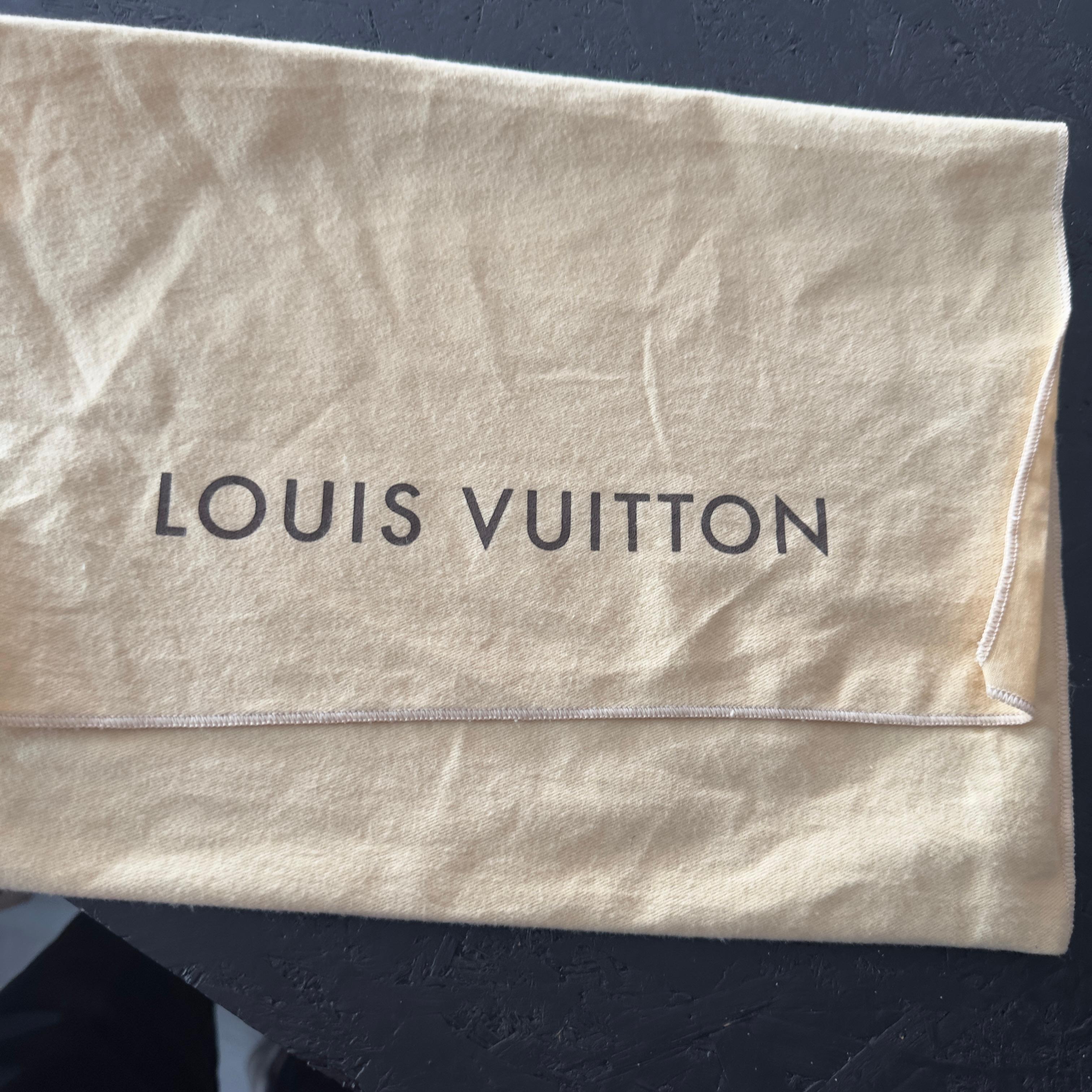 Pochette Louis Vuitton Vintage in ottime condizioni 7
