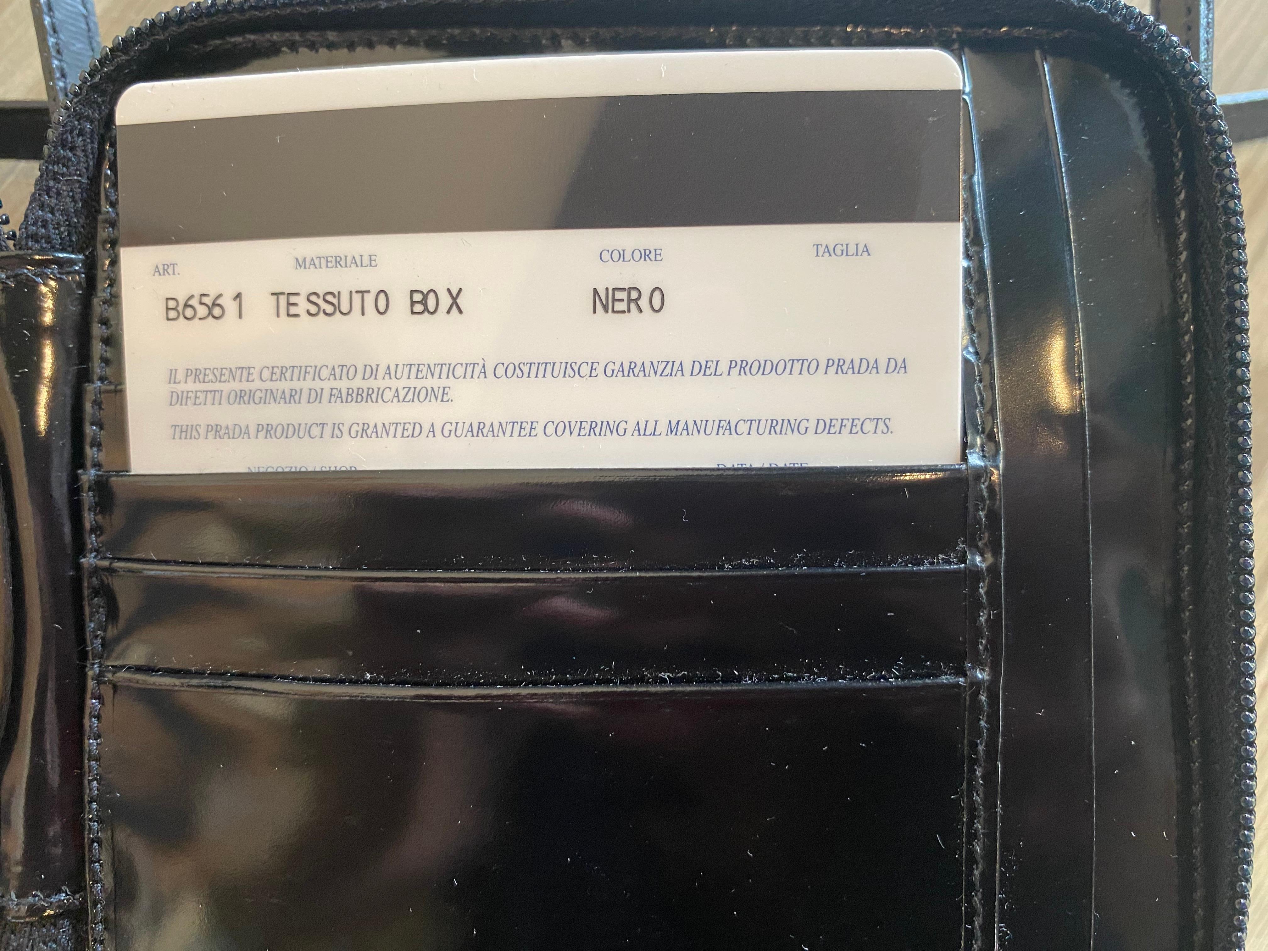 Pochette Prada en vente 4