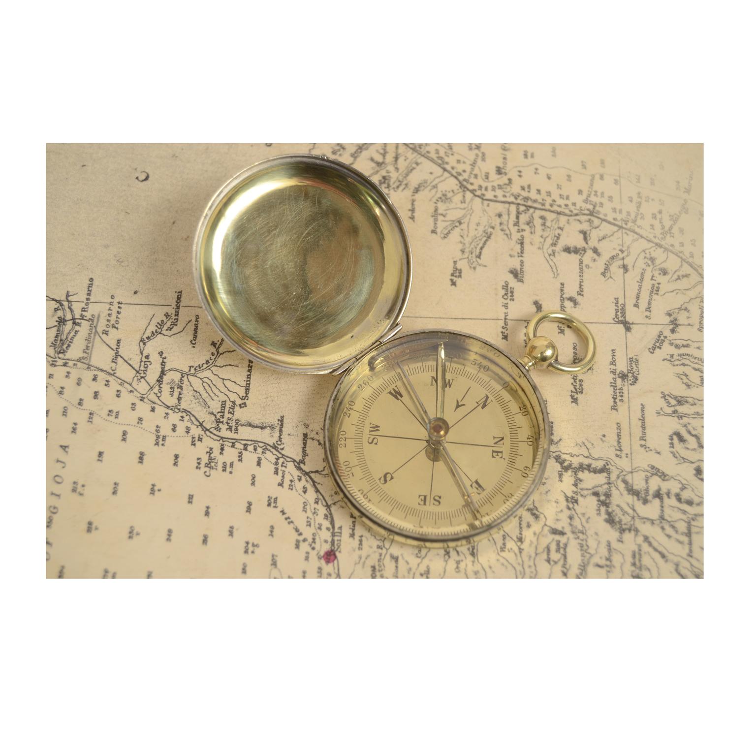 Pocket Compass English, Manufacture 1920s In Good Condition In Milan, IT