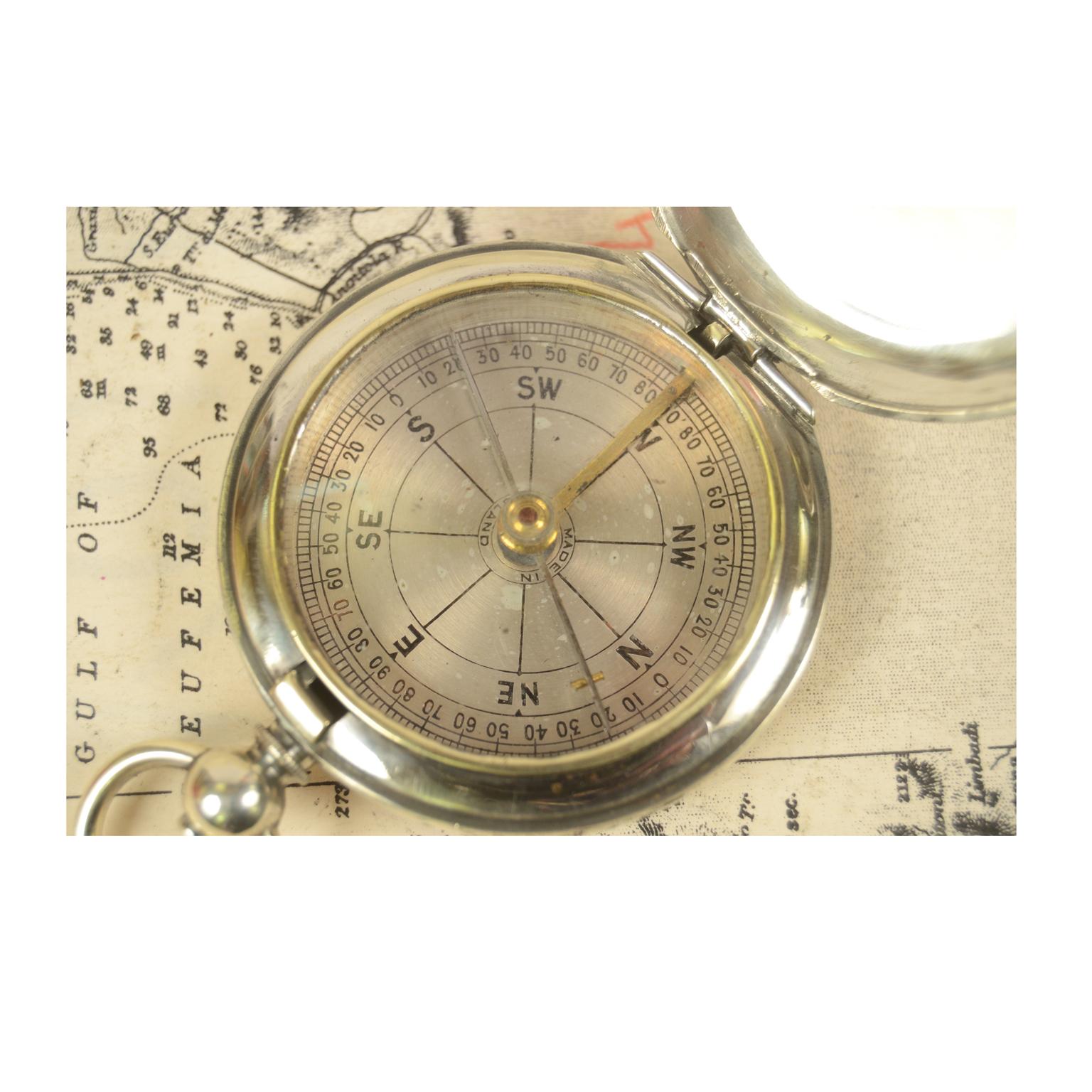 Pocket Compass for an Officer English Manufacture, Early 1900s In Good Condition In Milan, IT