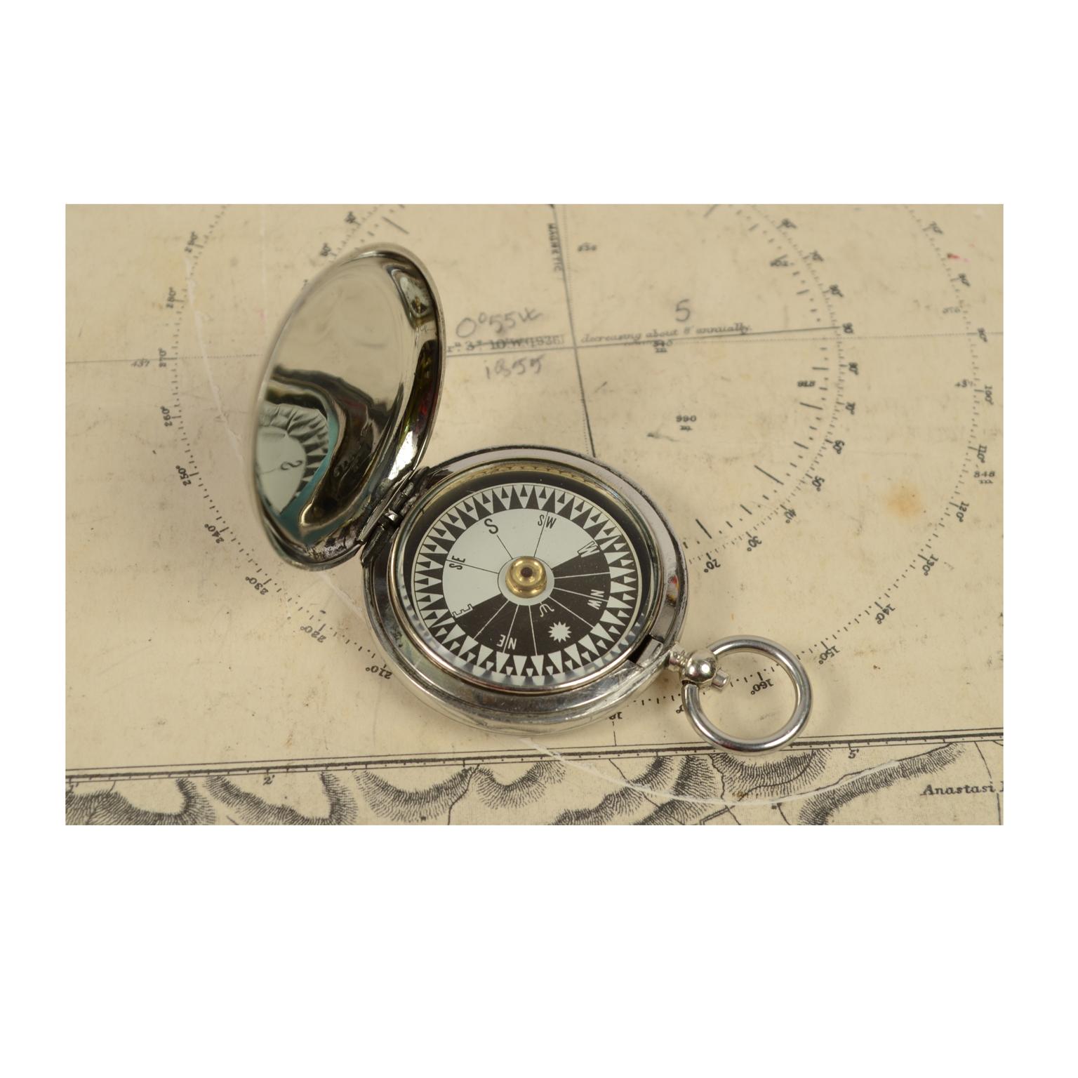 Pocket Compass Used by the Royal Air Force Officers in 1916 In Good Condition In Milan, IT