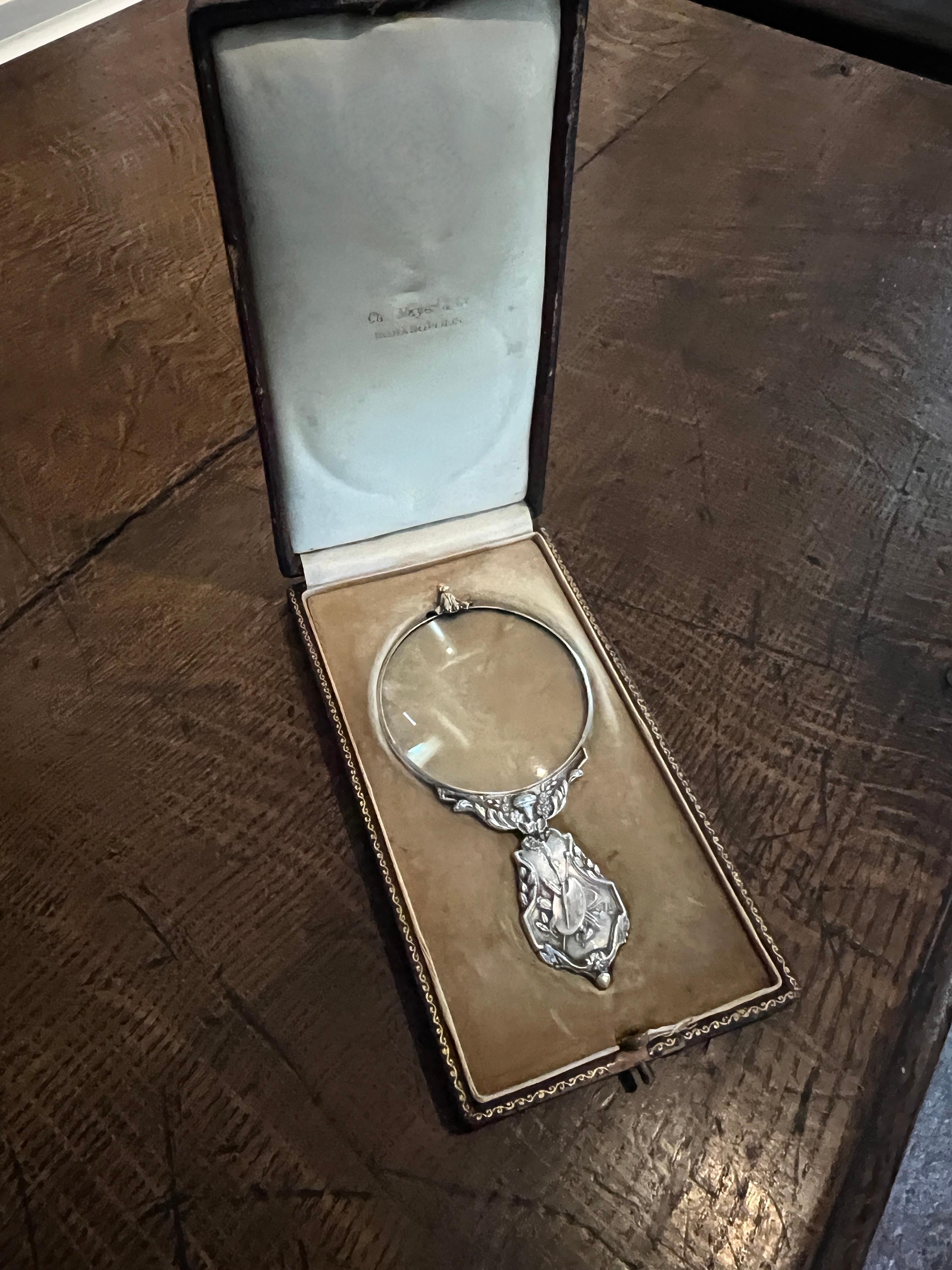 Pocket Magnifying Glass with Sterling Repoussé Handle Detail in Original Box 8