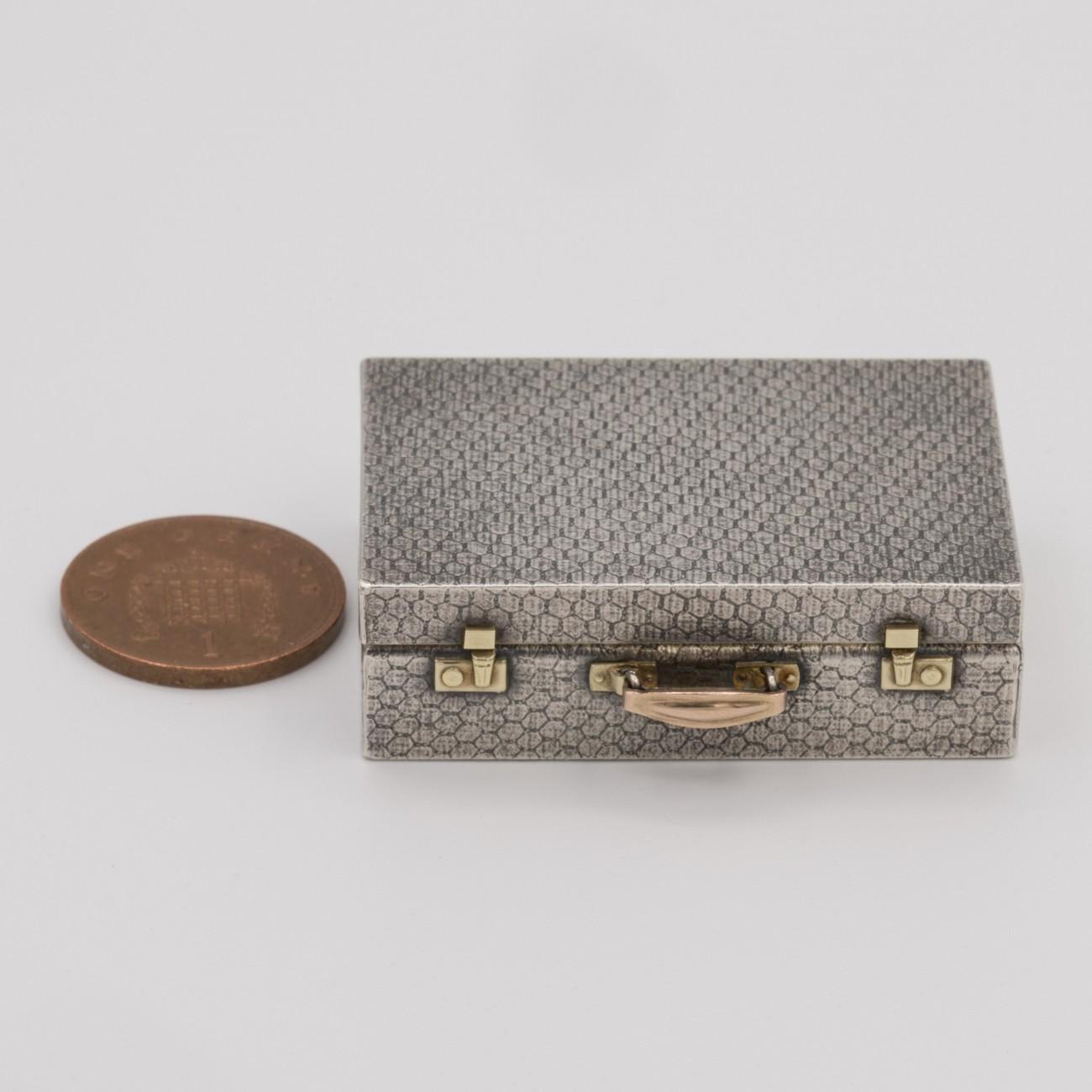 Miniature Sterling Silver Suitcase Box by Karel Bartosik, Hallmarked London 1983 7
