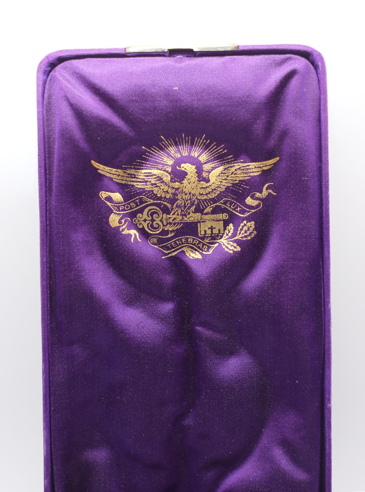 Pocket Watch Chain 56 Yellow Gold Purple Box, 1900 For Sale 11