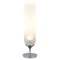 Lampada da tavolo Pod in nichel lucido con diffusore in vetro smerigliato di Tom Kirk
