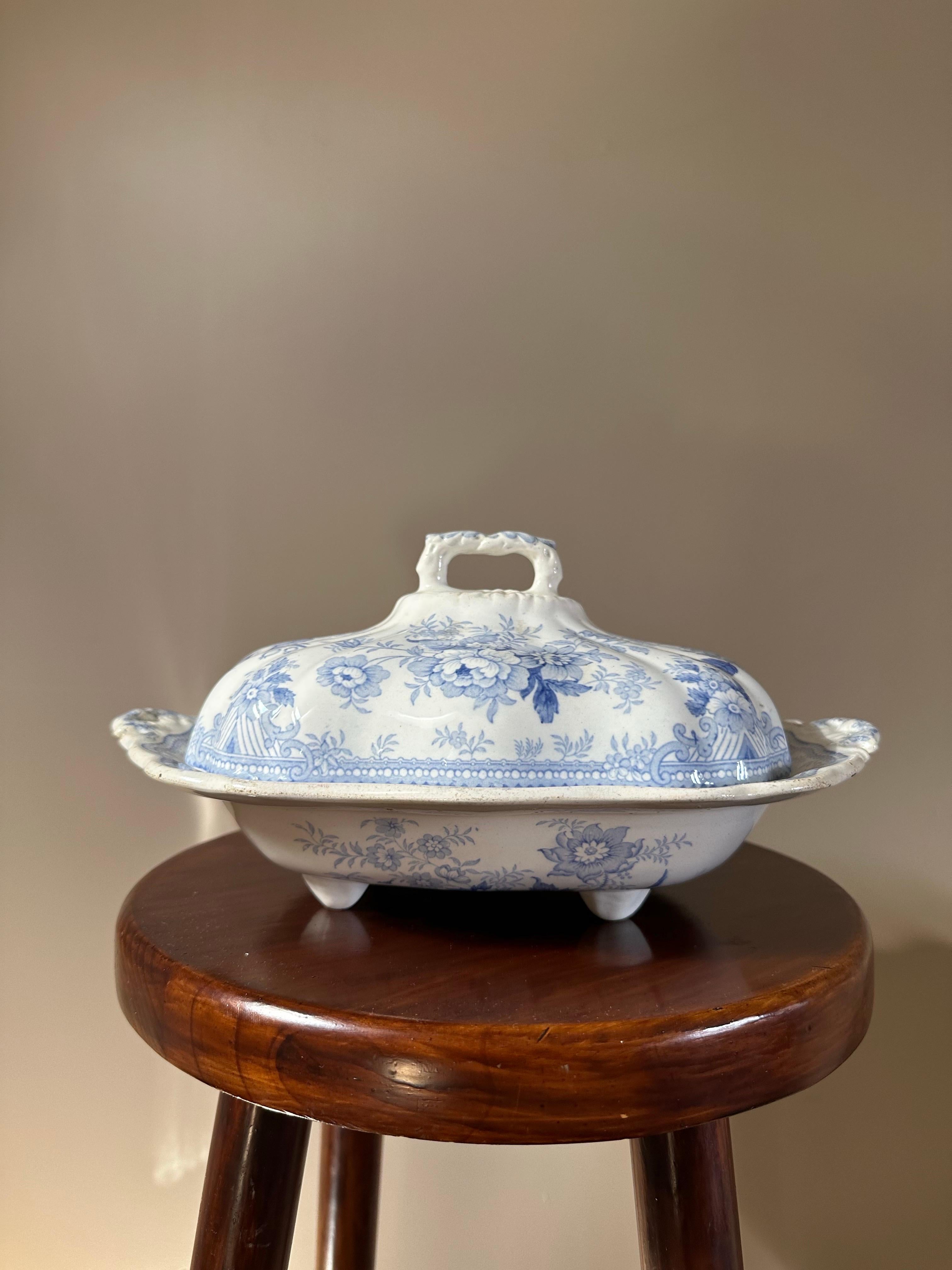 17-Piece Podmore, Walker & Co. Asiatic Pheasants Dinner Service, Circa 1840 For Sale 7