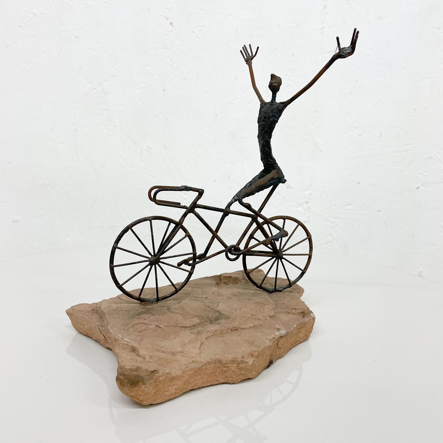 Sculpture
In the style of Jack Boyd metal Art Bicyclist sculpture 1970s
Unmarked
Poetic Art bicycle bike rider metal sculpture on stone base in the style of Jack Boyd
Measures: 10 H x 5.75 W x 9 D inches
In Preowned vintage condition.
Refer to
