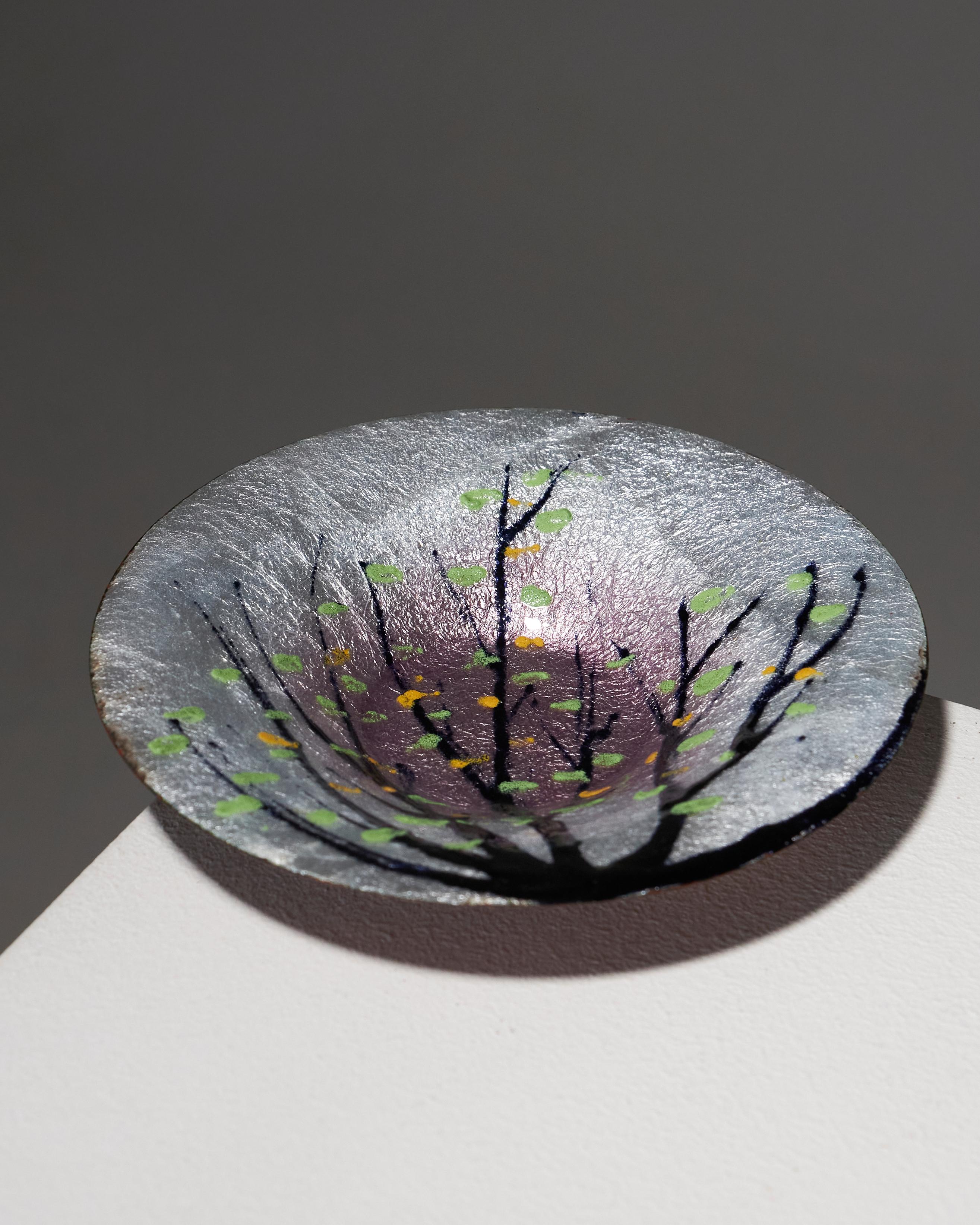 20th Century Poetic Limoges ceramic bowl, 20th century For Sale