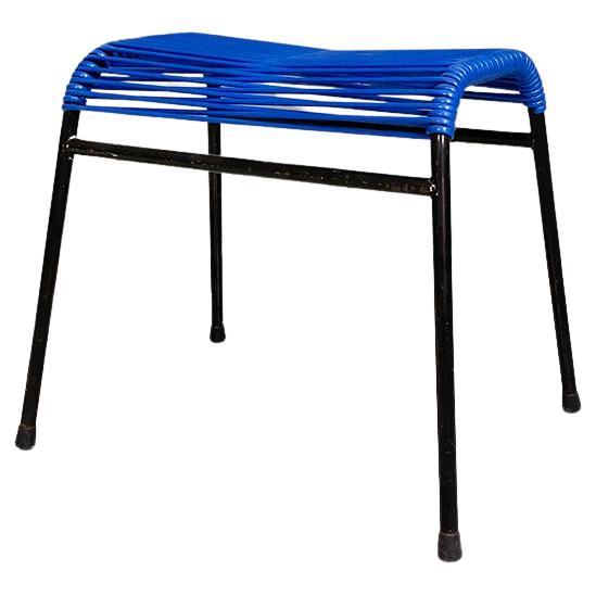 Poggiapiedi o sgabello in plastica blu metallo nero, italiano, metà secolo 1960s im Angebot