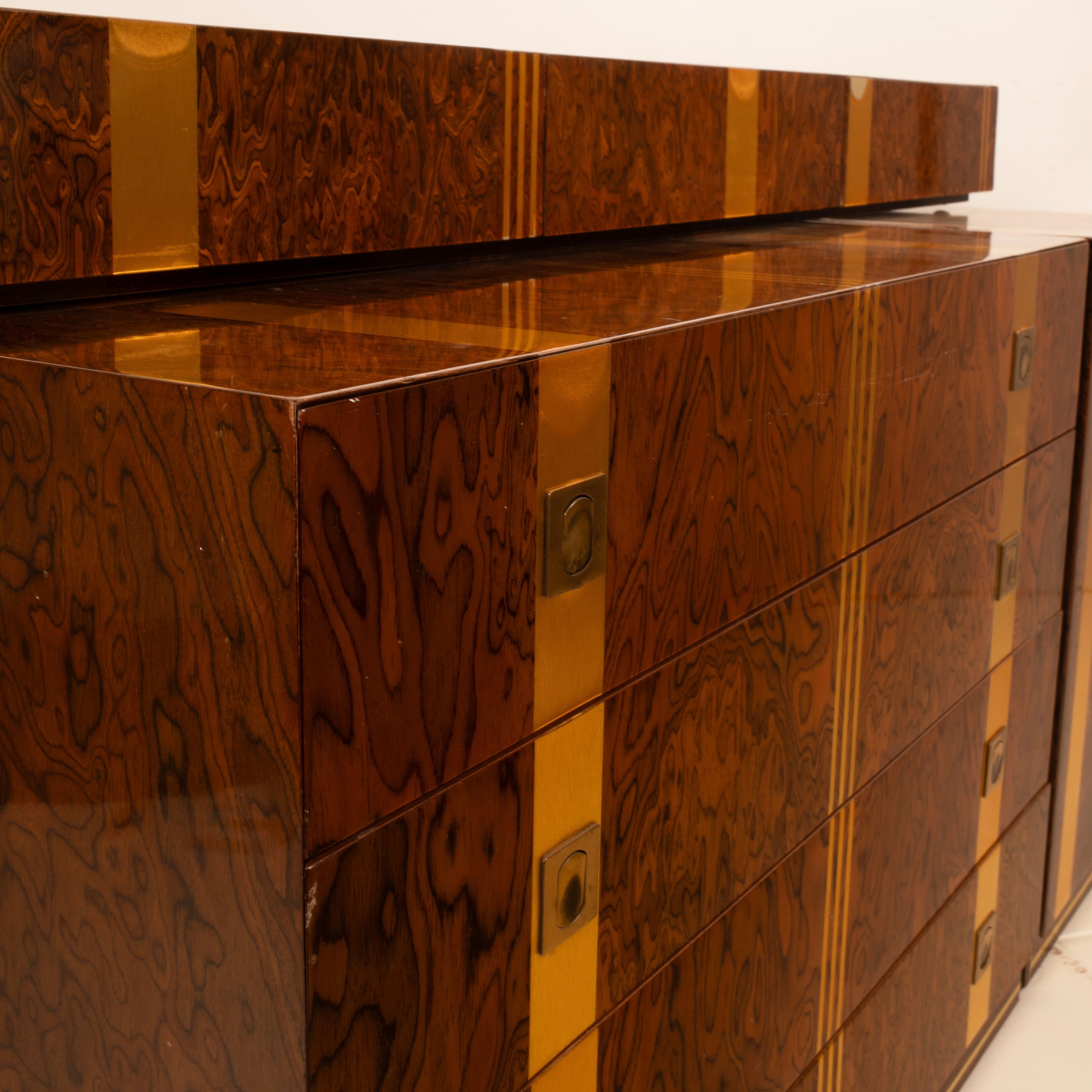 Poggioli Chest of Drawers in Burl Wood and Brass, 1970s in vendita 4