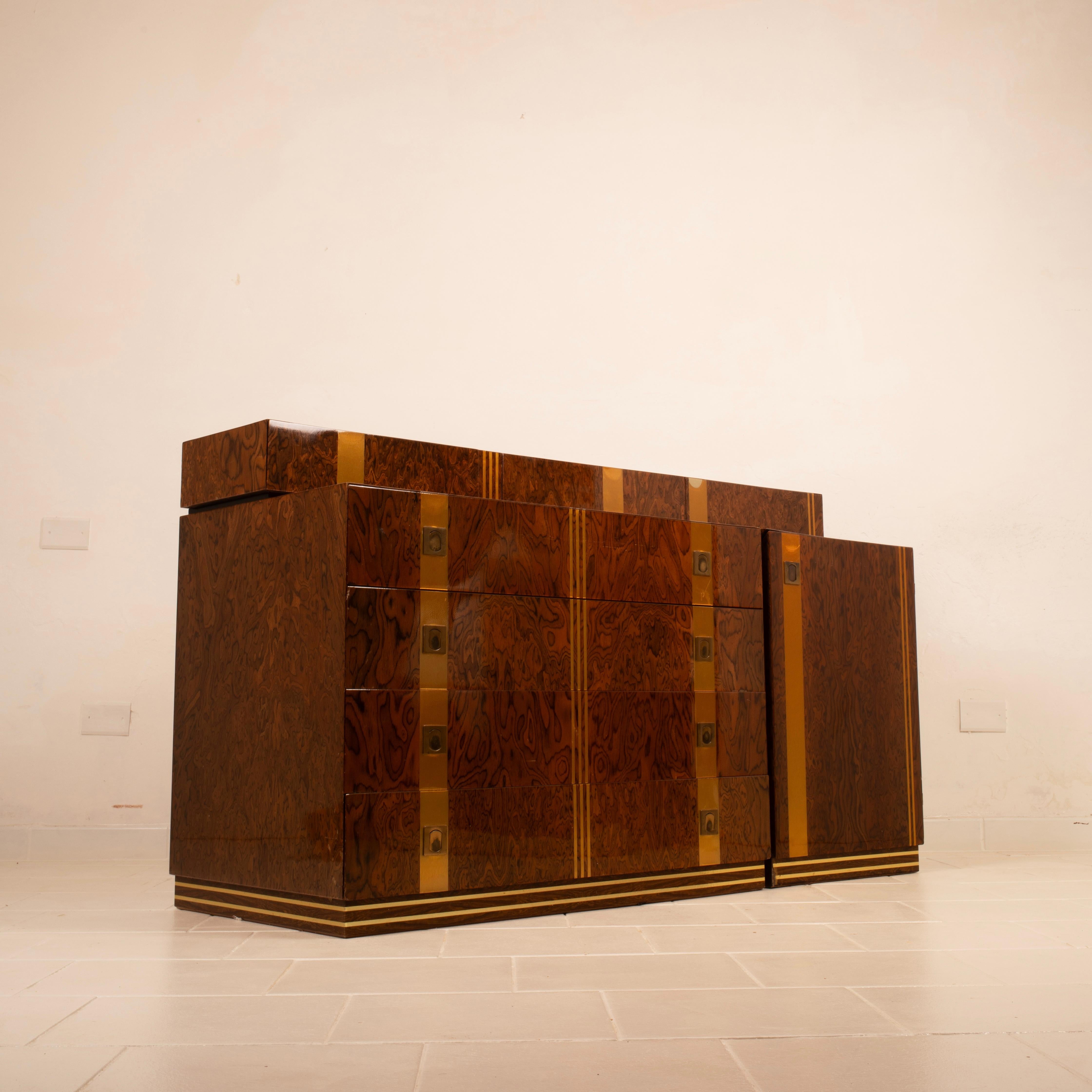 Metallo Poggioli Chest of Drawers in Burl Wood and Brass, 1970s in vendita