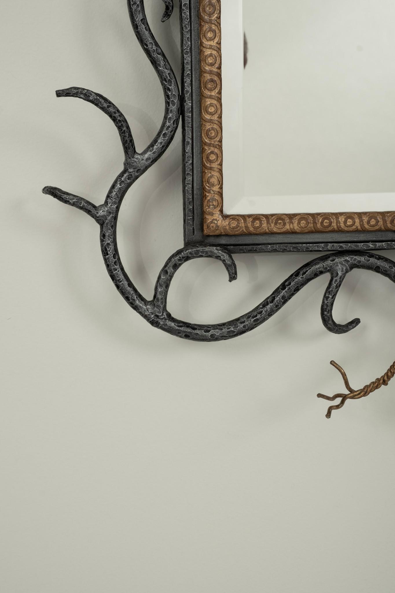 Specchio Branch in stile Poillerat francese in ferro dorato e oro in vendita 1