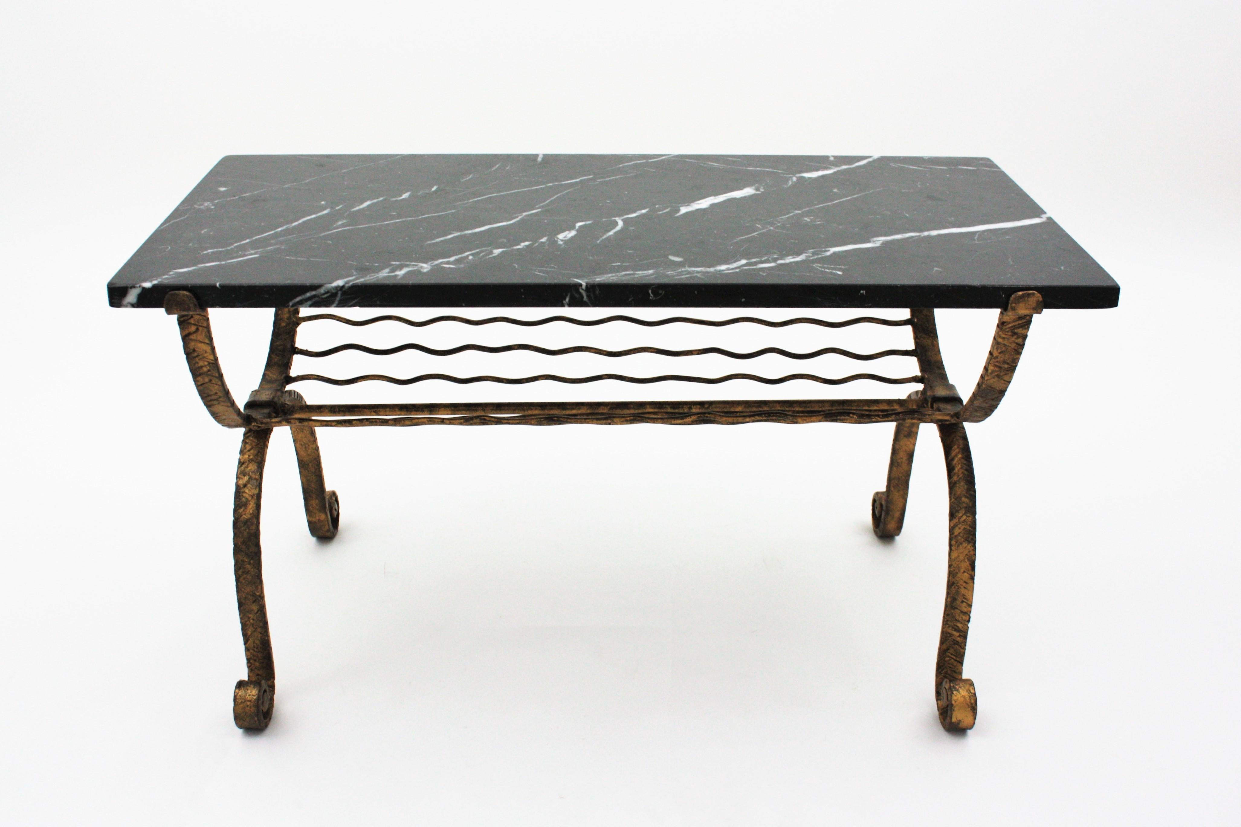 Poillerat Style French Gilt Iron and Marble Table with Magazine Stand, 1940s For Sale 5