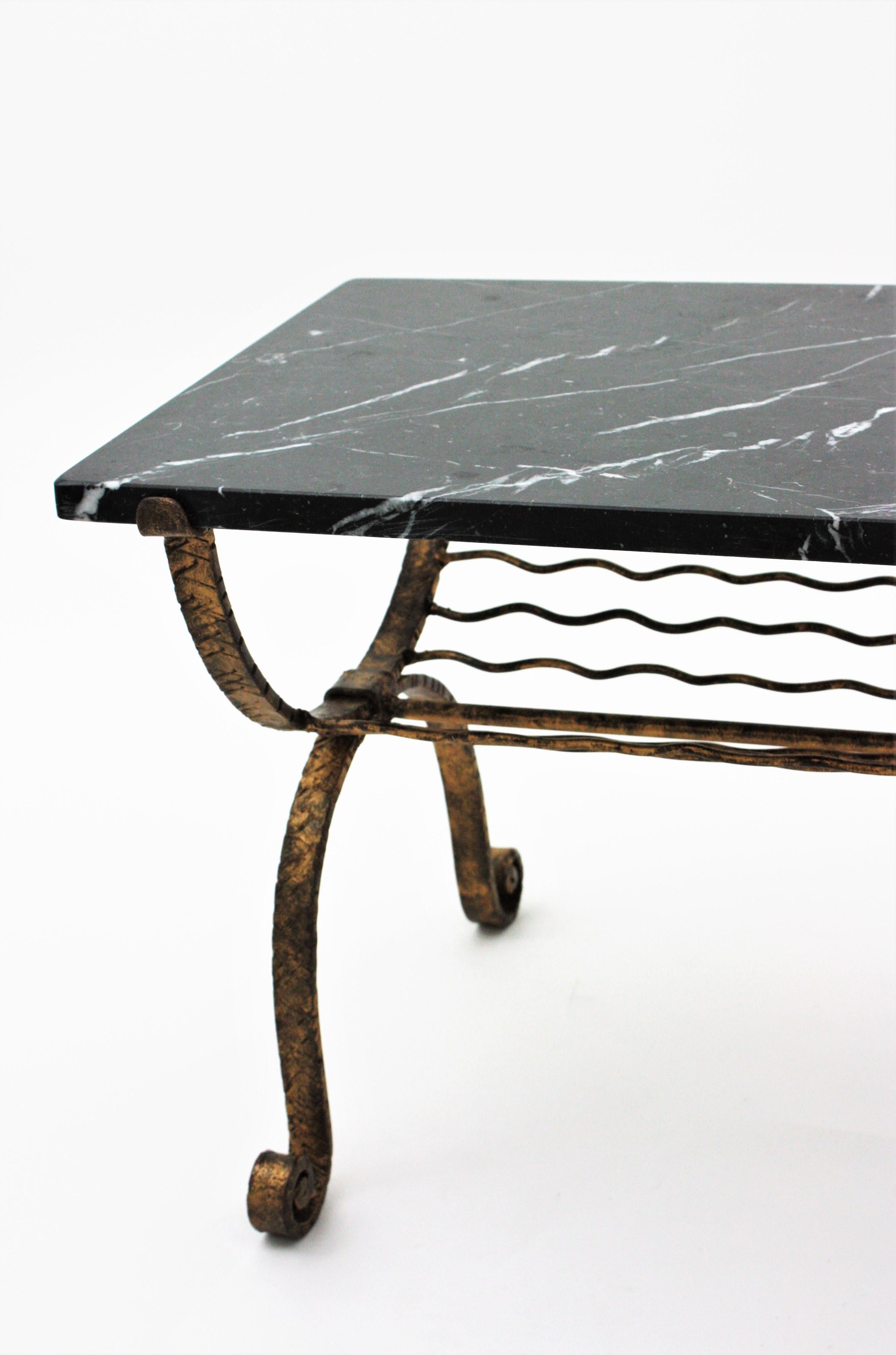 Poillerat Style French Gilt Iron and Marble Table with Magazine Stand, 1940s For Sale 7