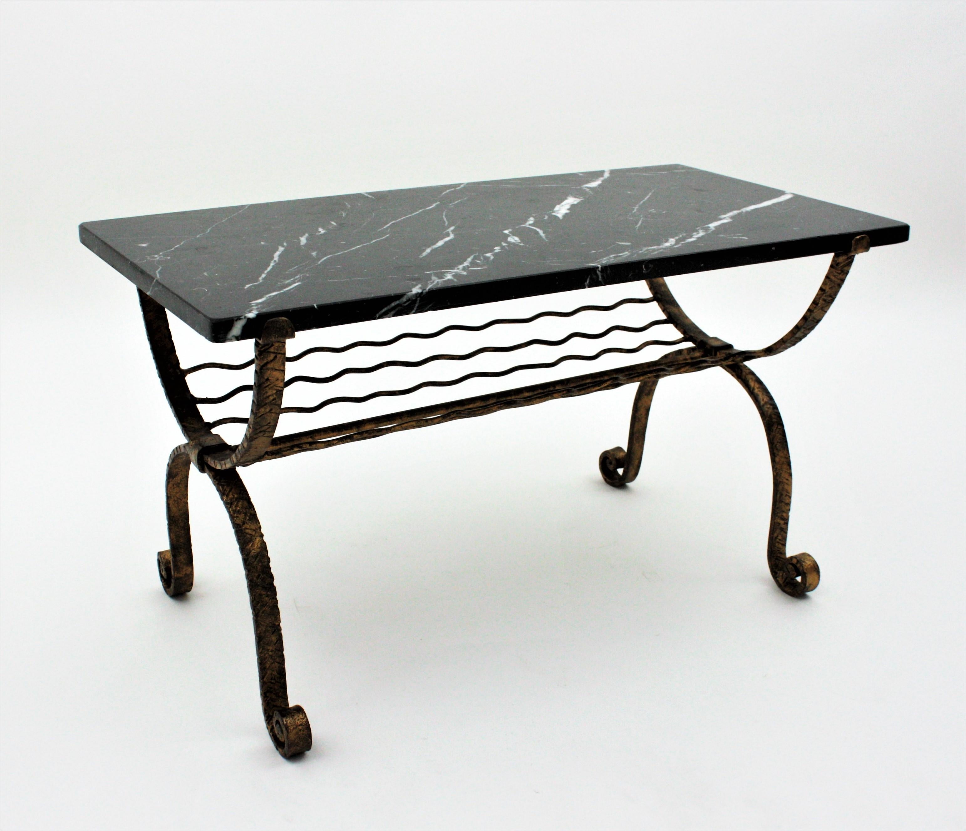 Poillerat Style French Gilt Iron and Marble Table with Magazine Stand, 1940s For Sale 12