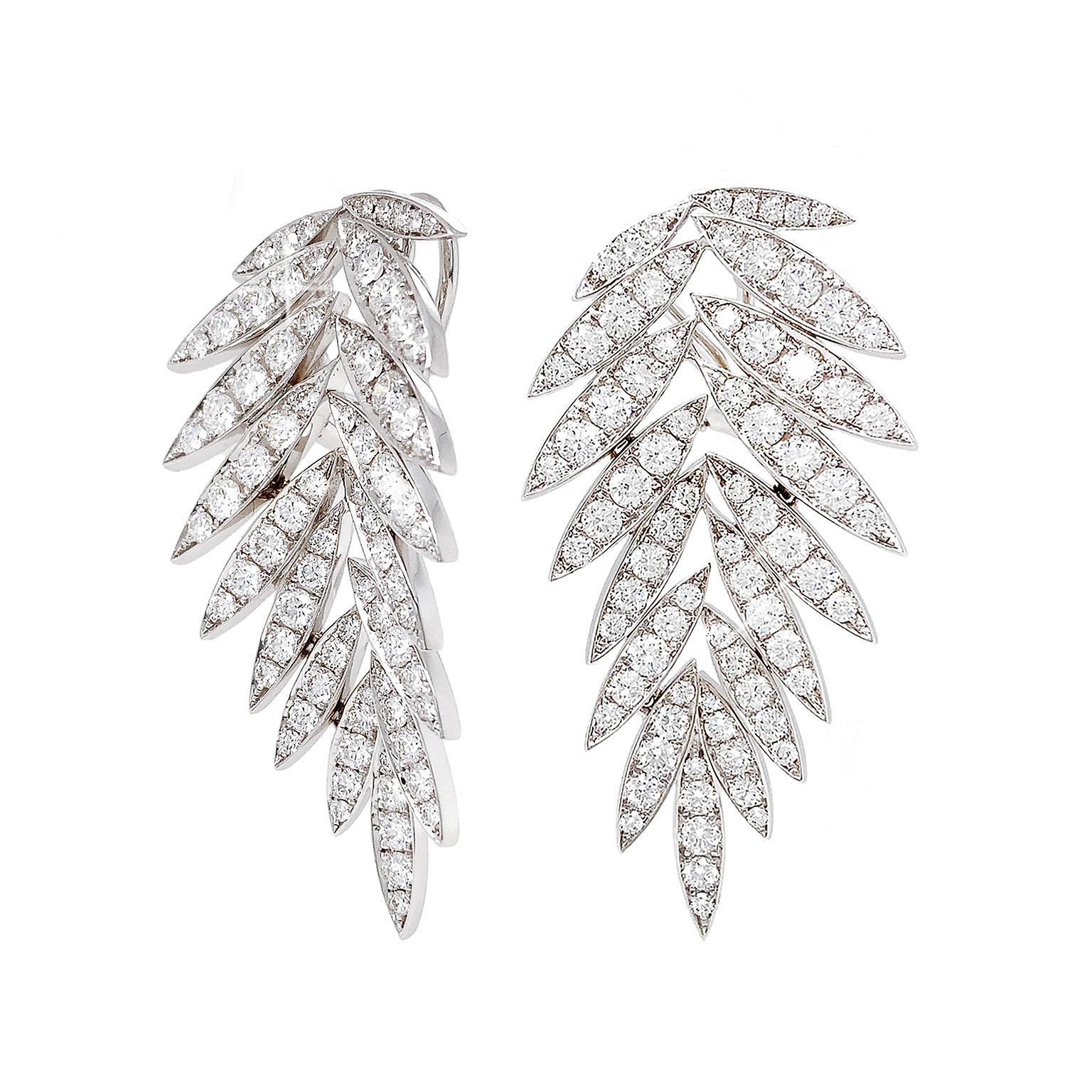 Modern Pointed Leaf Diamond 18K White Gold Earrings For Sale