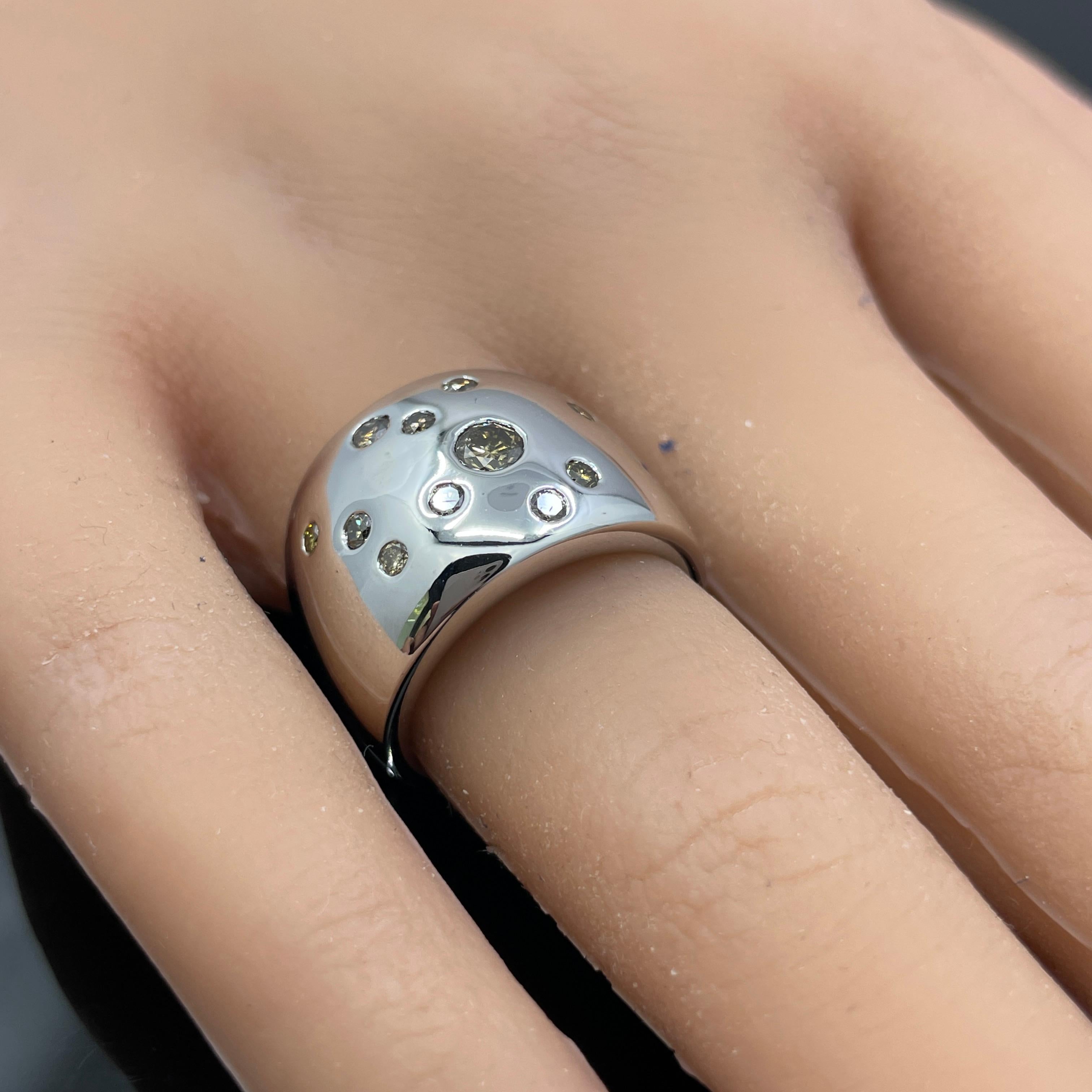 Poiray Diamond Wide Dome Ring 18k White Gold - French en vente 2