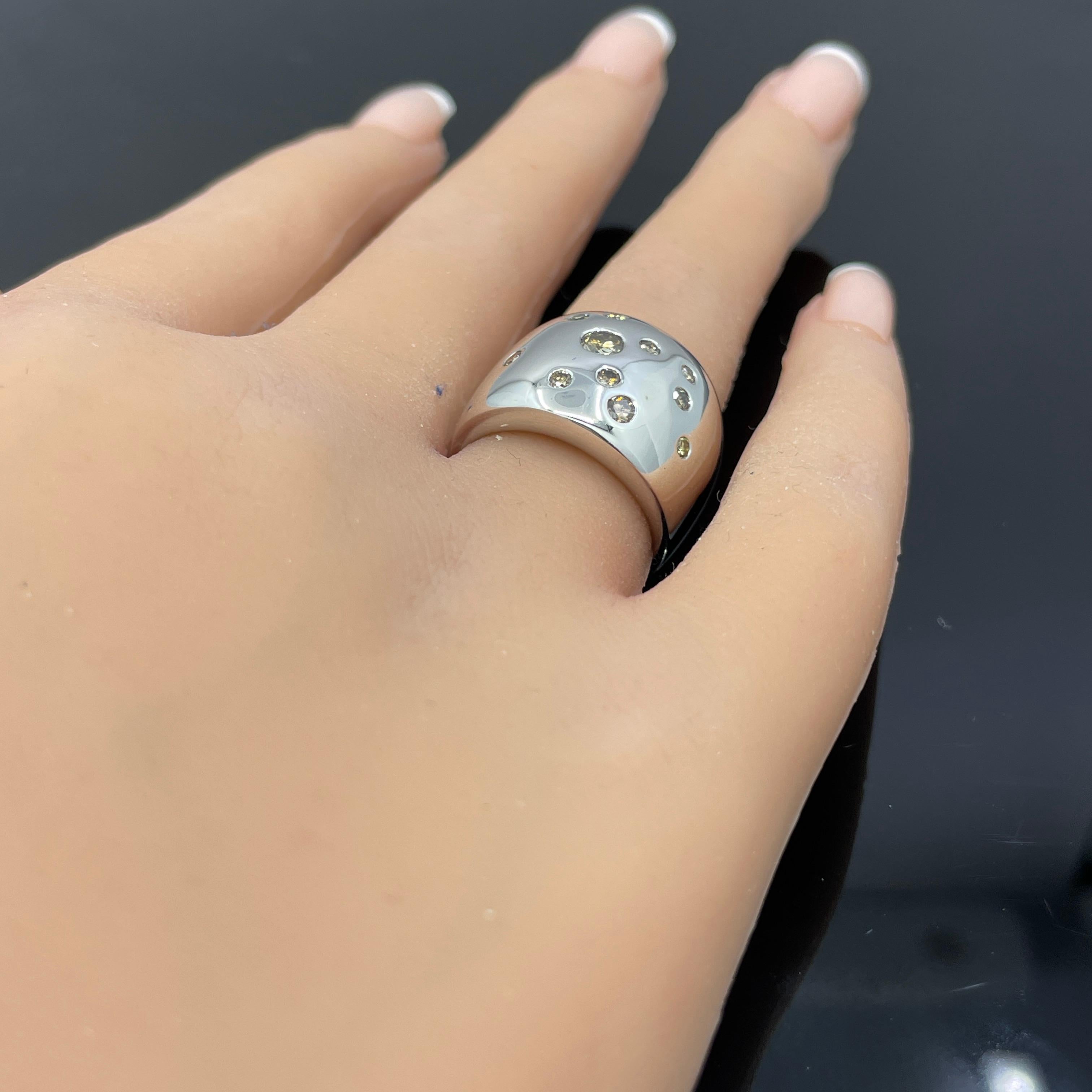 Poiray Diamond Wide Dome Ring 18k White Gold - French en vente 3