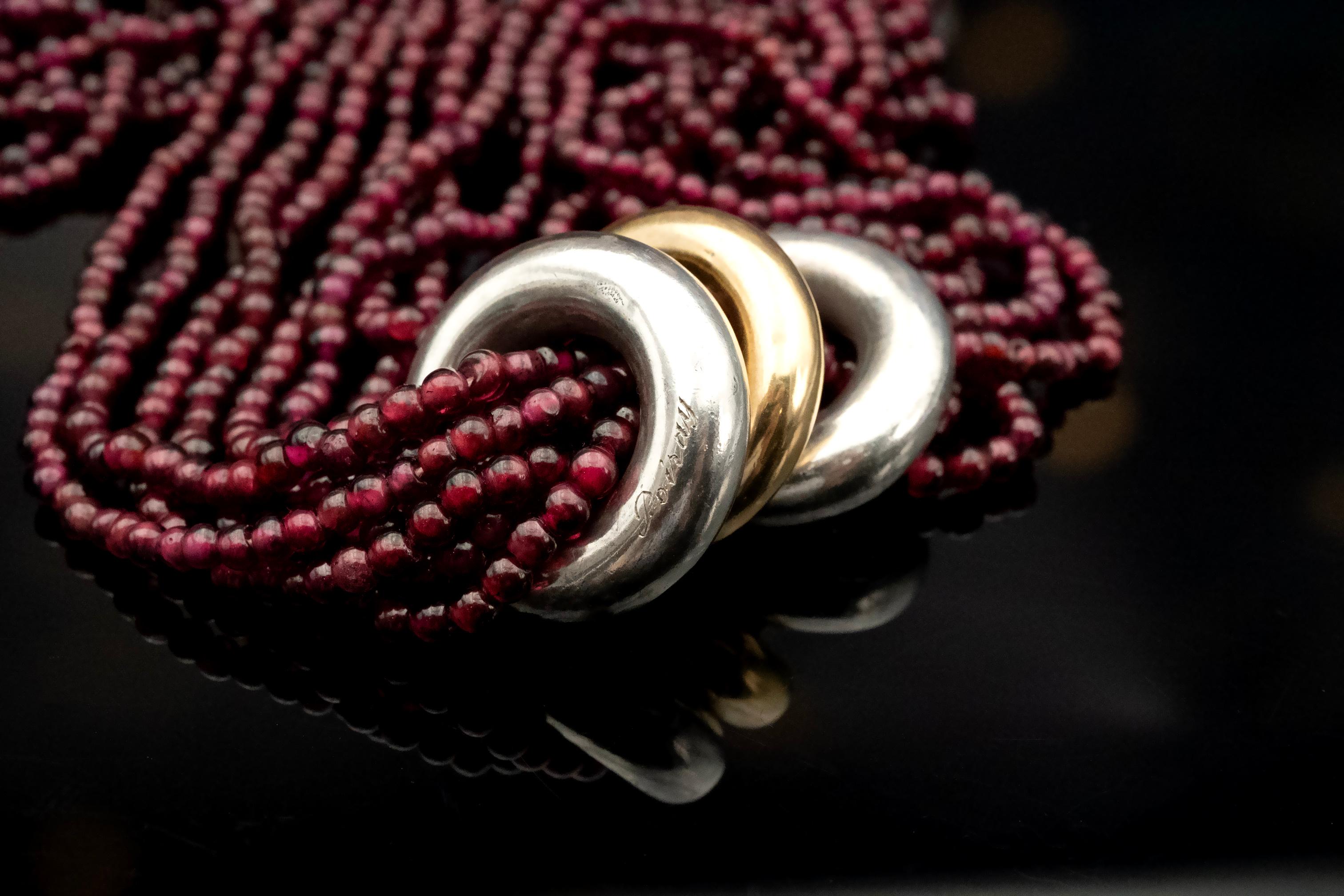 Poiray Granat 18 Karat Gold und Silber Mehrstrang Sautoir Halskette (Zeitgenössisch) im Angebot