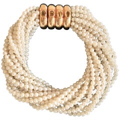 Poiray Mehrstrangiges Akoya-Perlenarmband mit Goldschließe