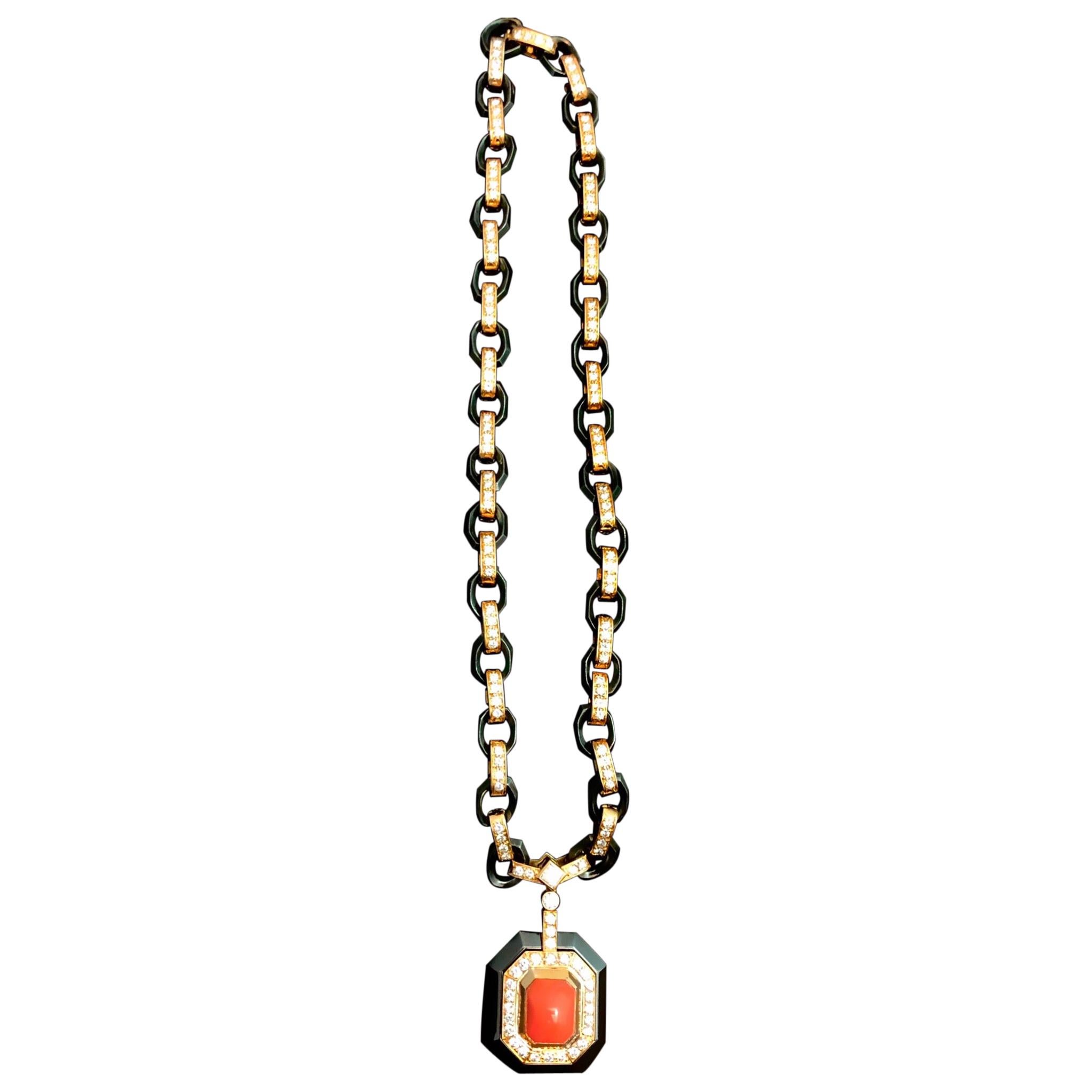 Poiray Necklace coral and diamonds