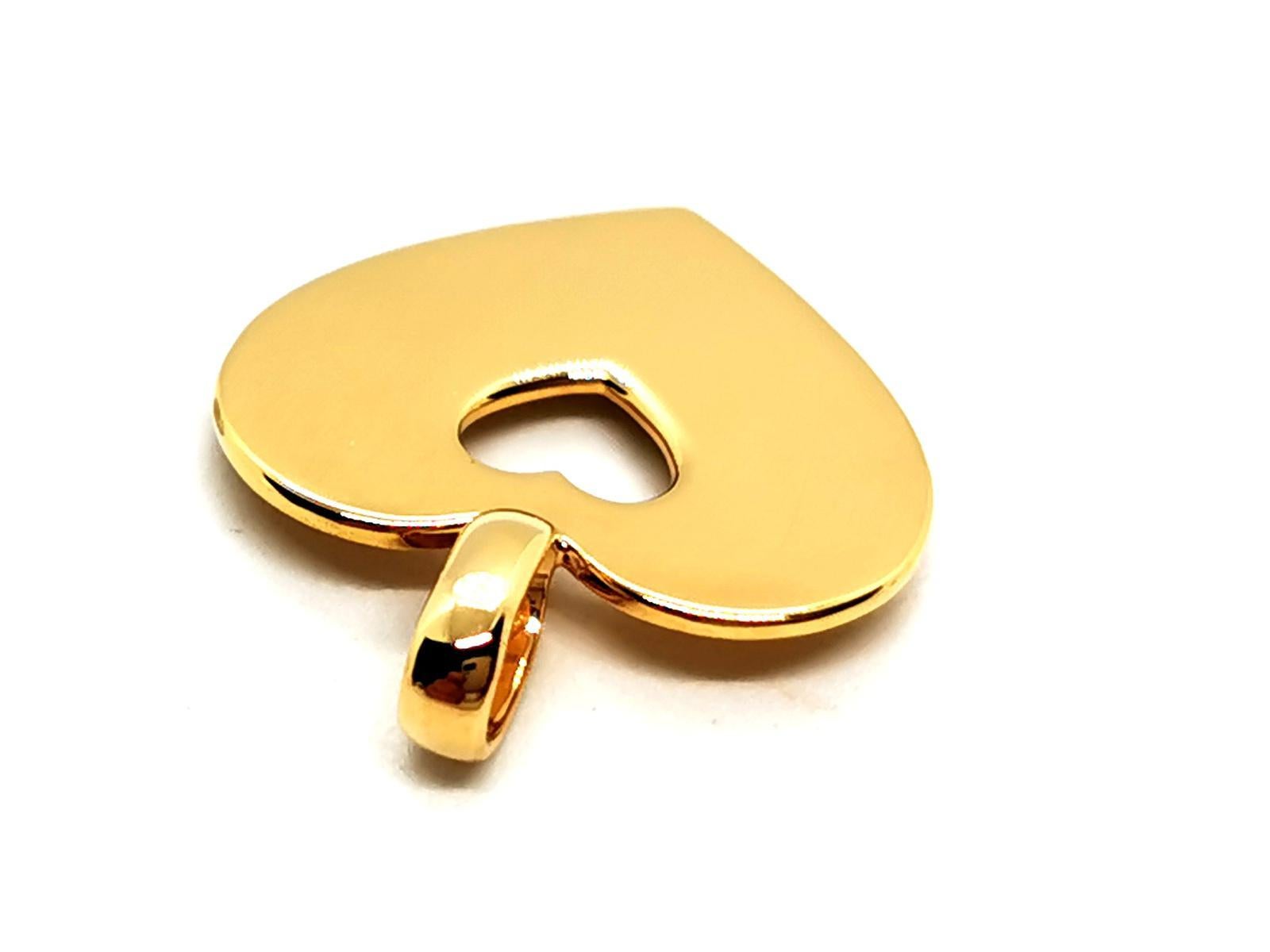 Poiray Pendant Necklace Coeur Secret Yellow Gold In Excellent Condition In PARIS, FR