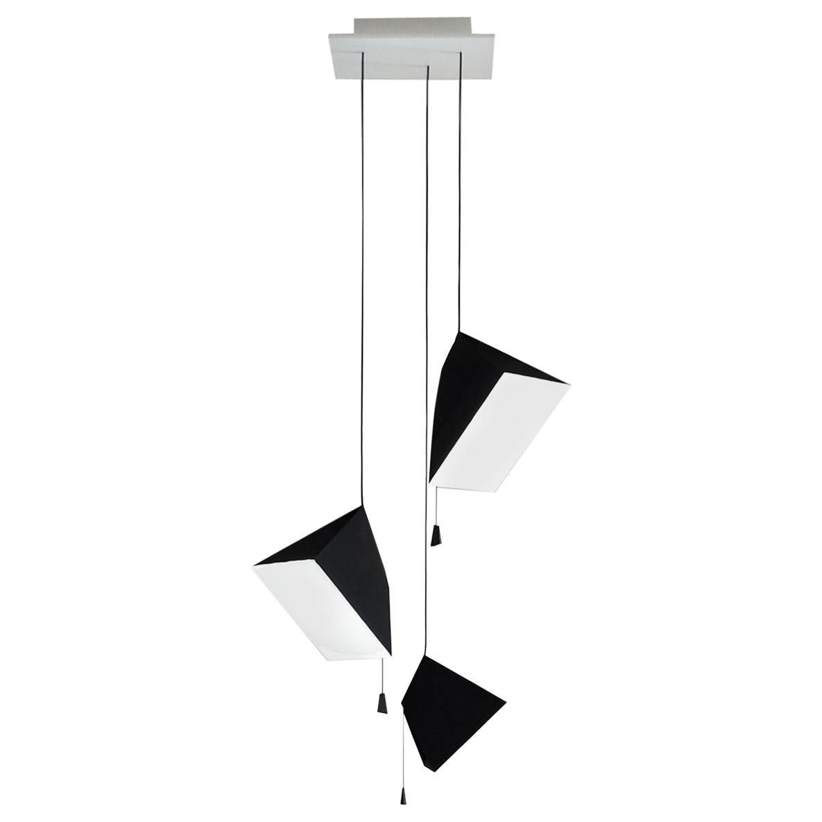 Poise, lampe à suspension triple en papier noir et blanc, YMER&MALTA, France 