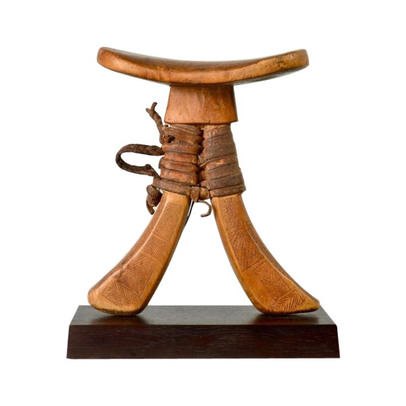 Pokot Headrest with Incised Legs in Wood For Sale