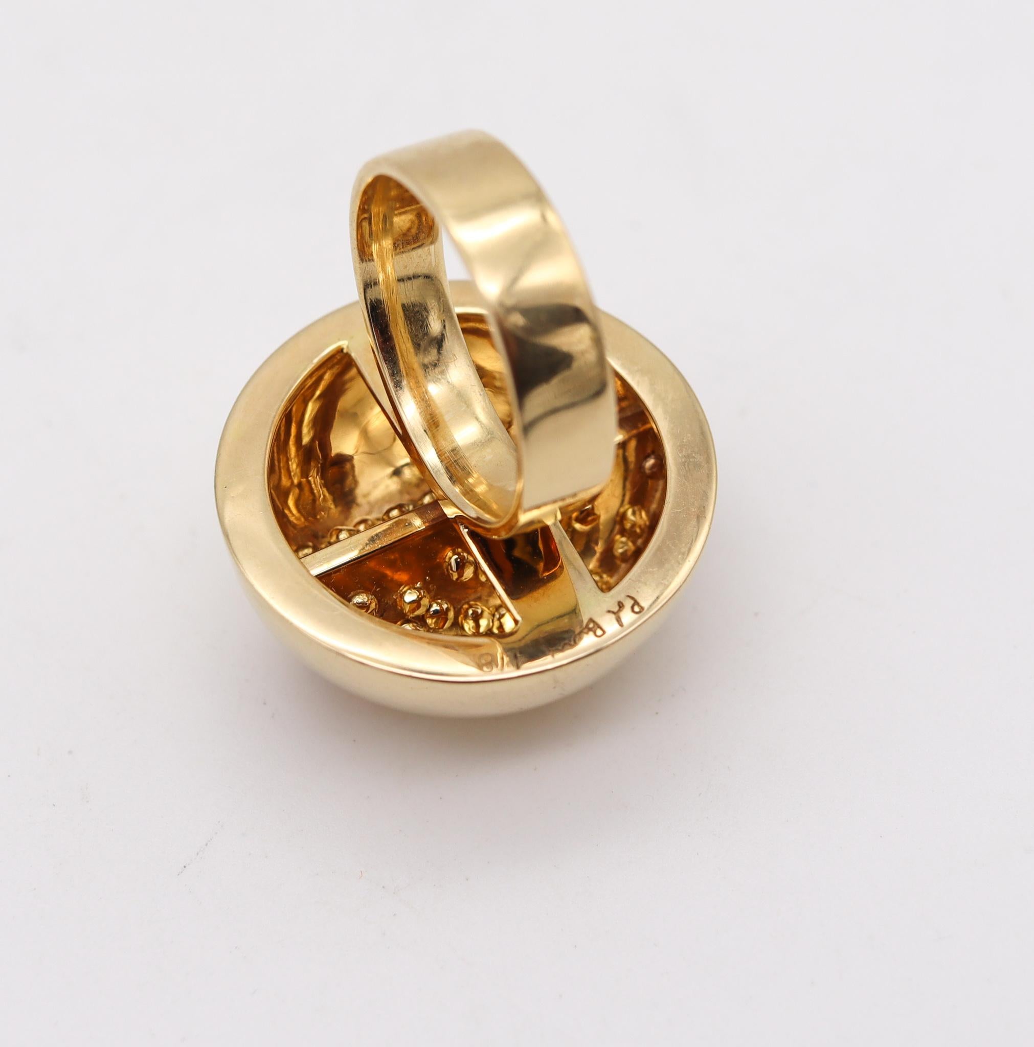 Pol Bury Belgique 1968 2002 Sculptural Kinetic Mezzaluna Ring In 18Kt Yellow Gold en vente 1