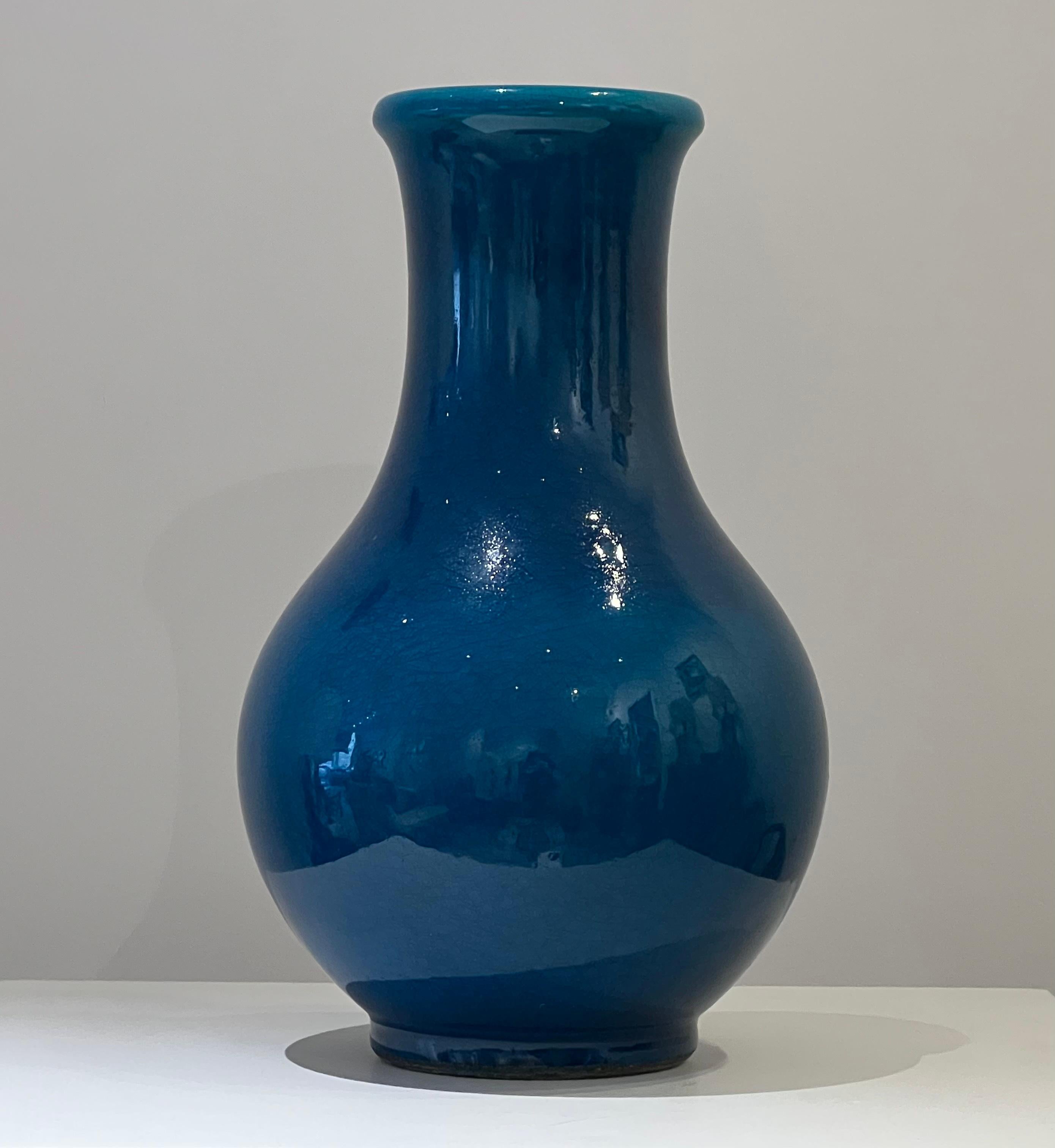 1970er Jahre Keramikvase aus blau emailliertem Steinzeug und Form 