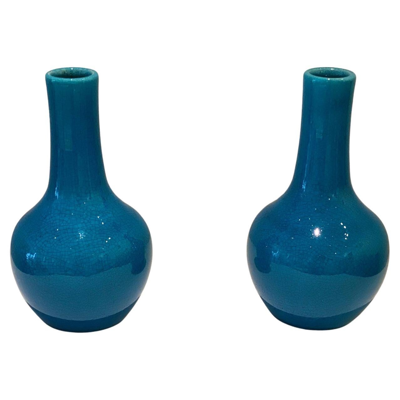 Paire de petits vases en céramique bleue Pol Chambost des années 1970