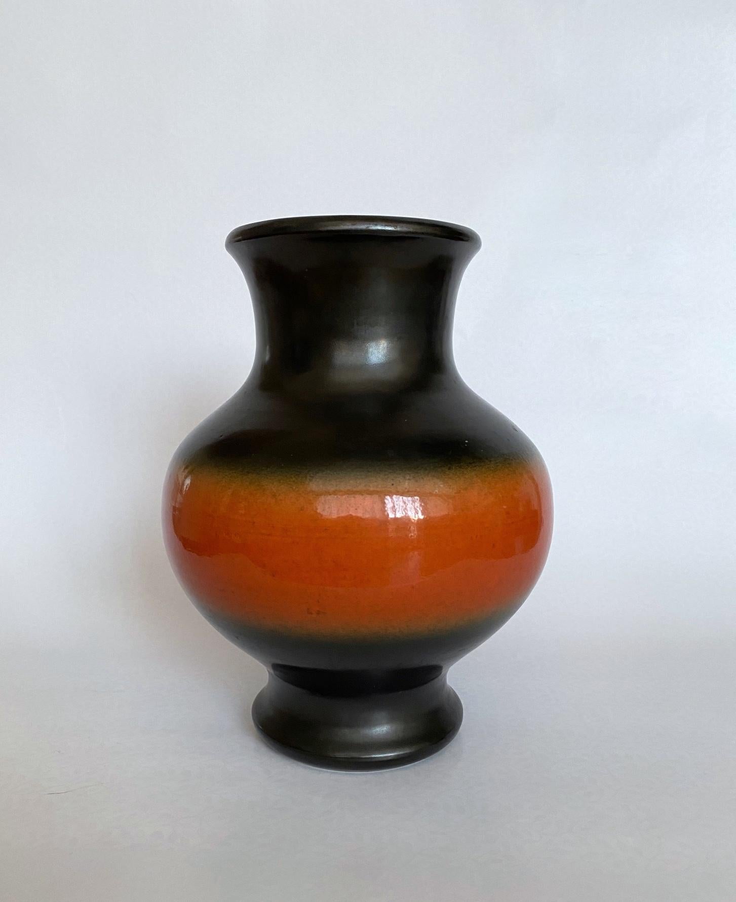 Pol Chambost Schwarz & Orange Keramikvase:: Frankreich 1950er Jahre im Angebot 3