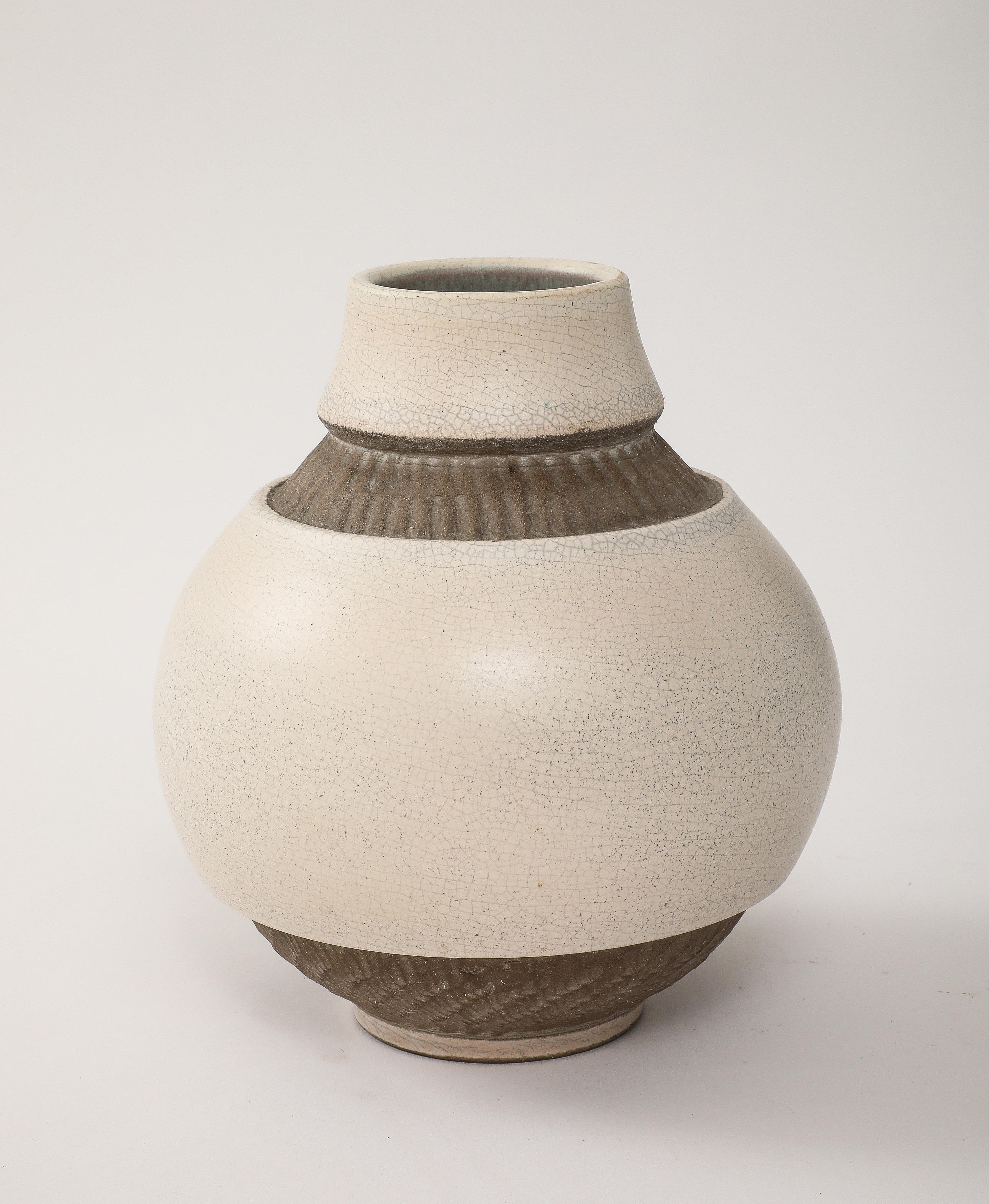 Pol Chambost Off White Crackle Vase, Brown Incised Bands, France, 1940, signed In Good Condition For Sale In Brooklyn, NY