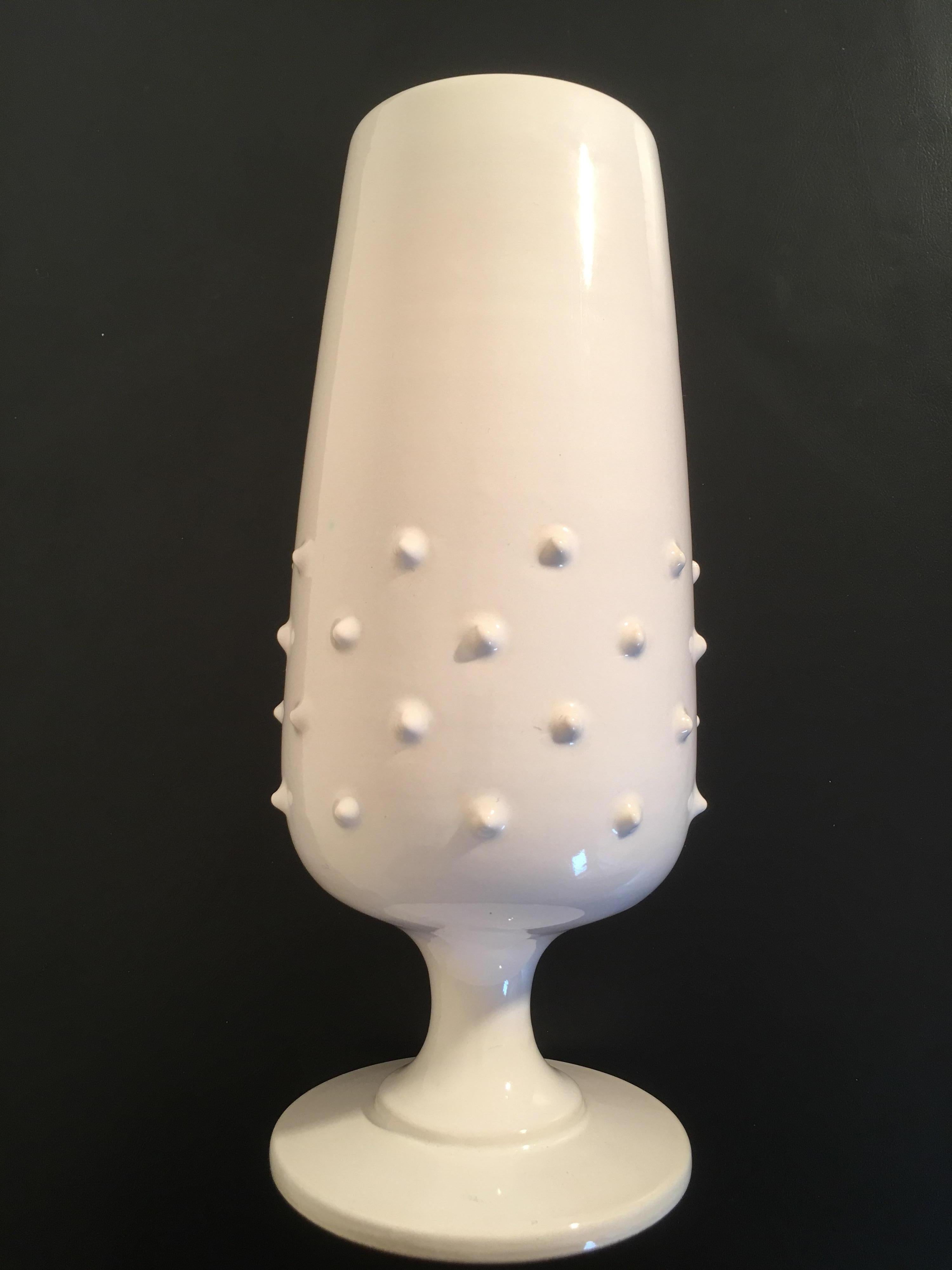 Elegant vase in white enameled earthenware made by Pol Chambost in France in 1950s.
Large model, calyx-shaped, with picot decoration.
Underside incised: Pol Chambost, France, 1240
In very good condition
Pol Chambost (1906-1983) is a famous