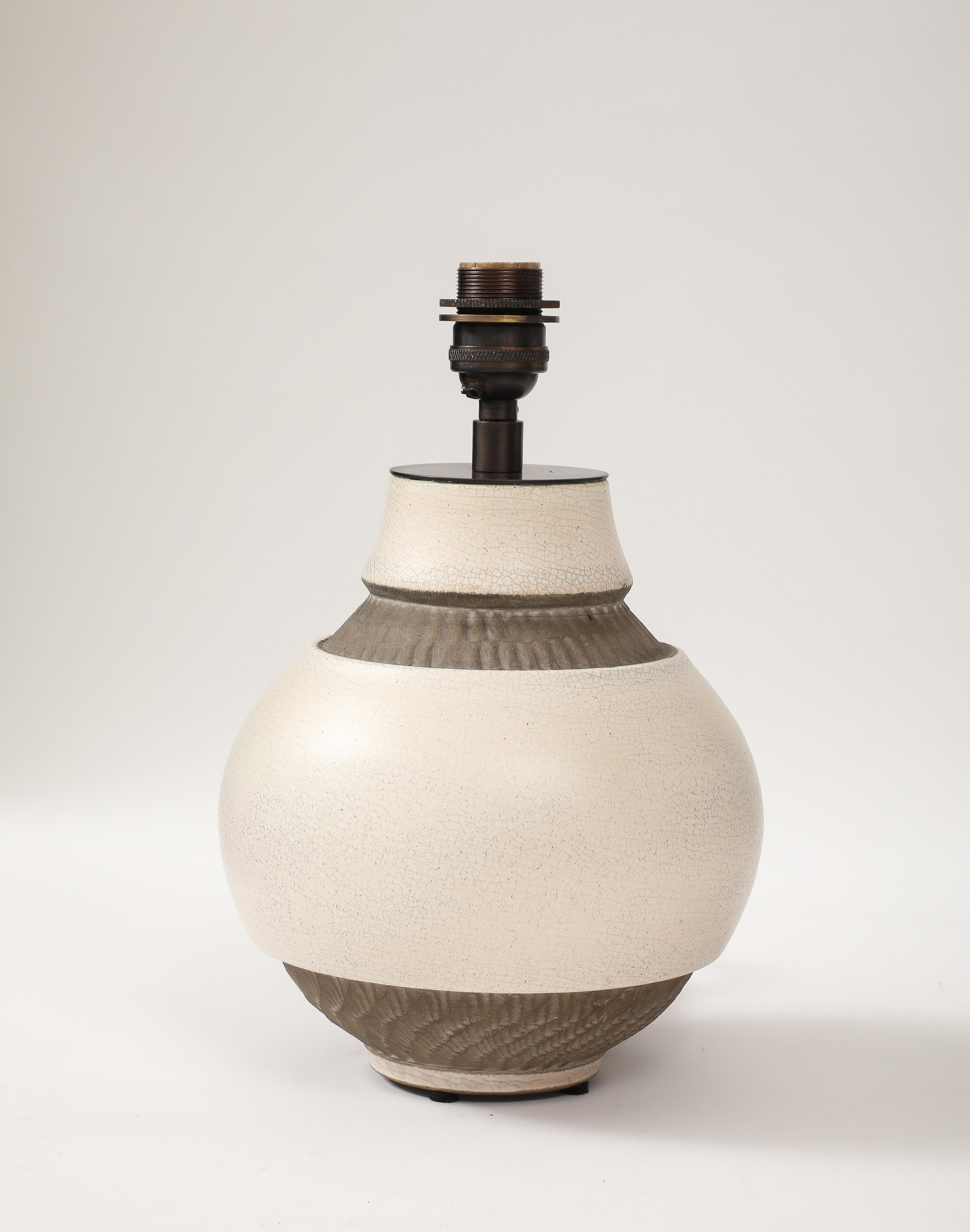 Pol Chambost Keramische Lampe weiß und braun, Frankreich, um 1930 im Angebot 2