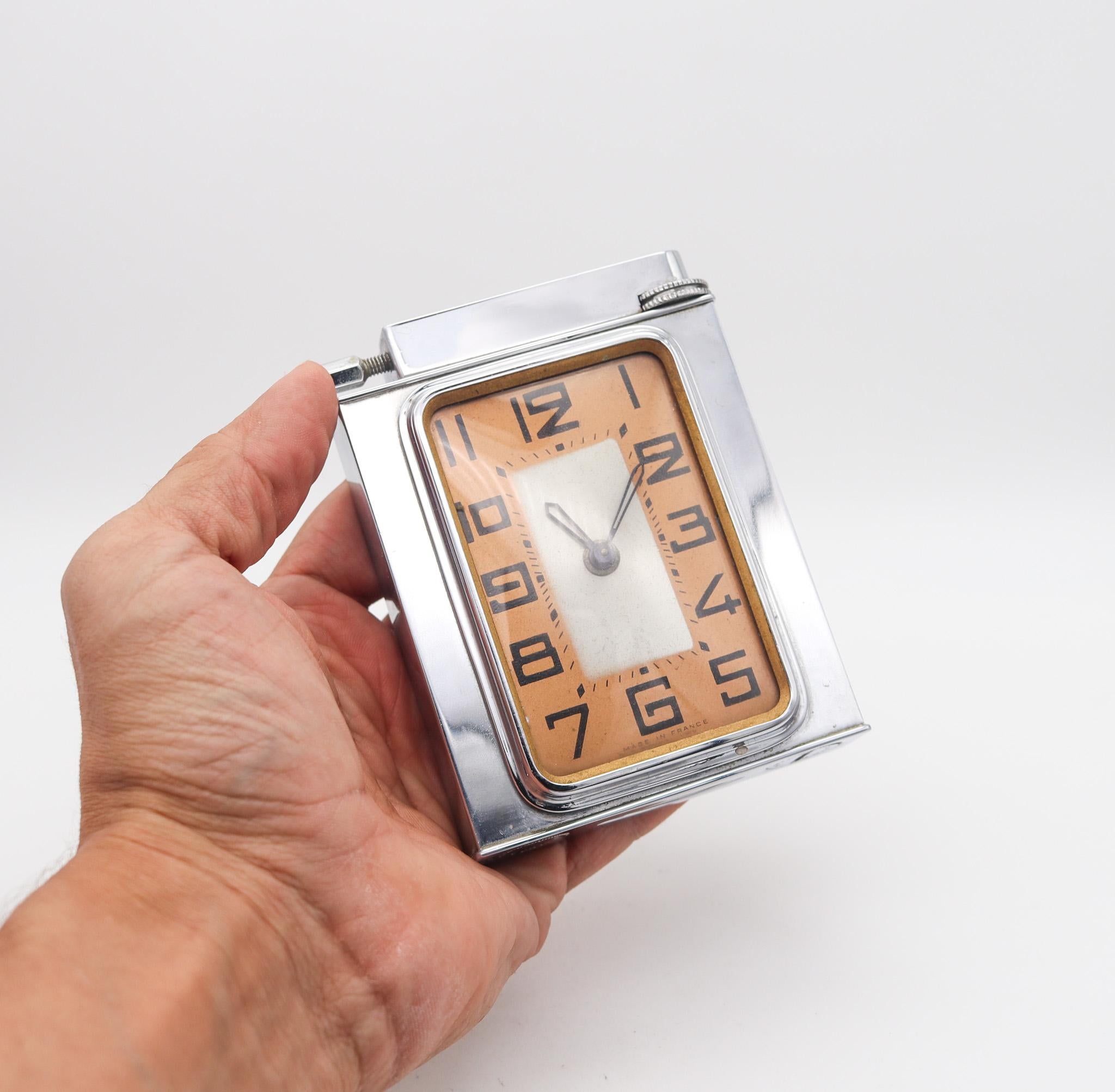 Milieu du XXe siècle Horloge de bureau Art Déco Polaire Paris 1938 en acier chromé en vente