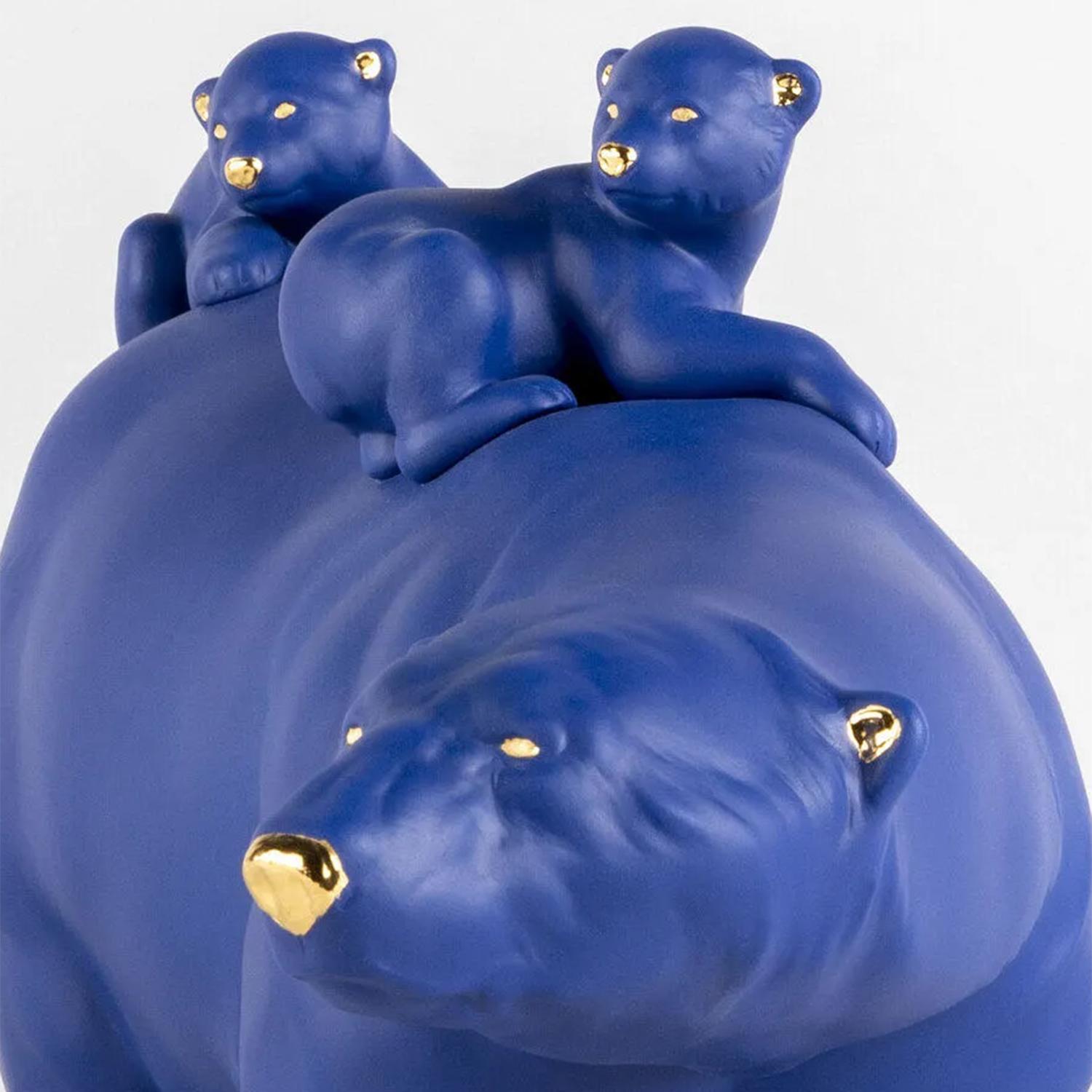 Polarbär-Familien-Skulptur (Porzellan) im Angebot